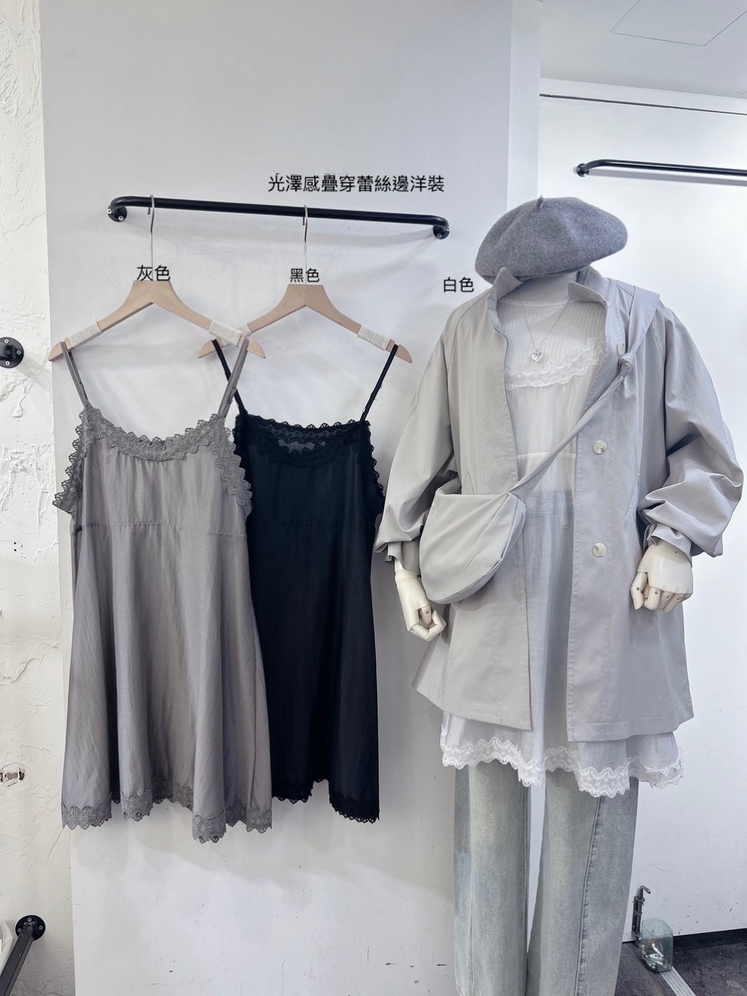 光澤感透膚疊穿洋裝-棉蕾絲