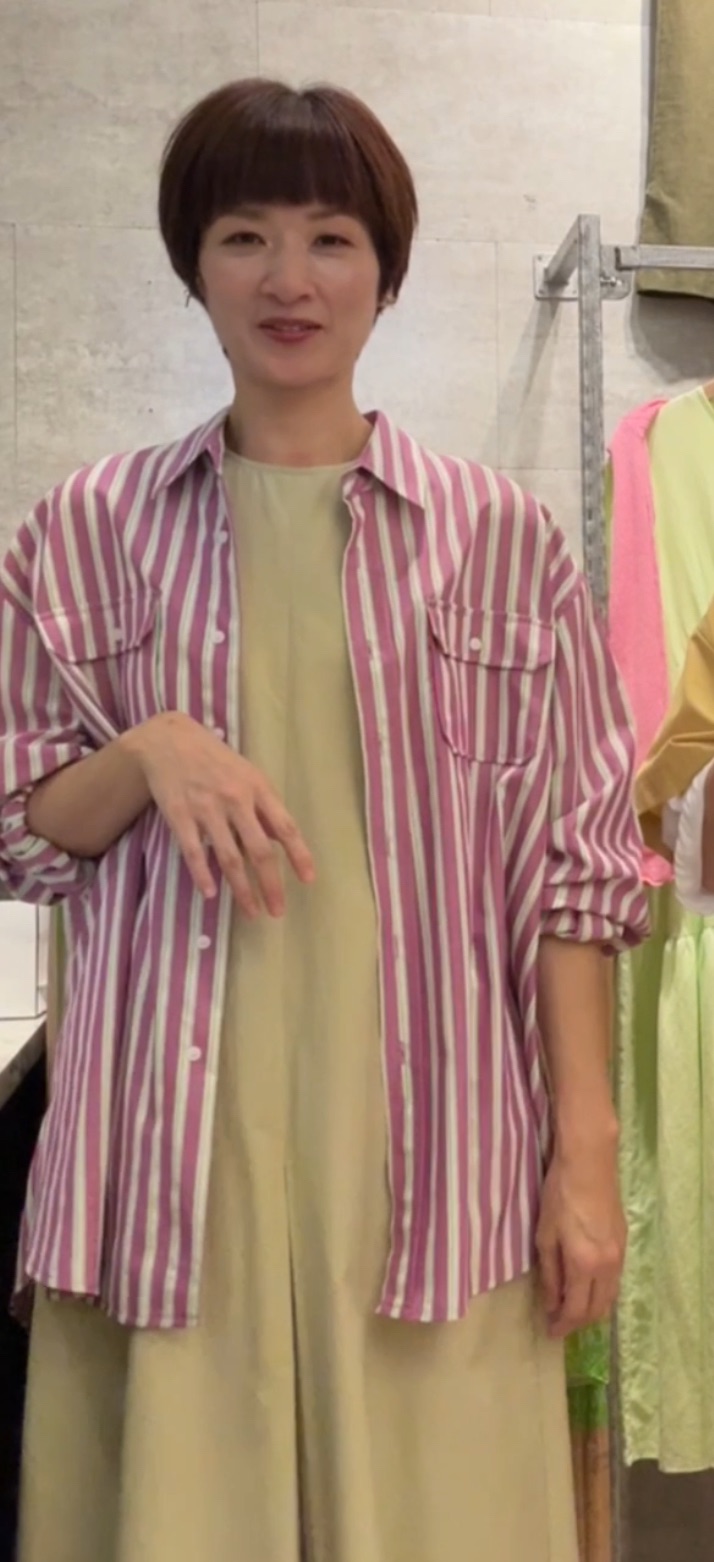 🇰🇷韓國選品-粉嫩青蘋咬一口抗皺粉嫩造型襯衫