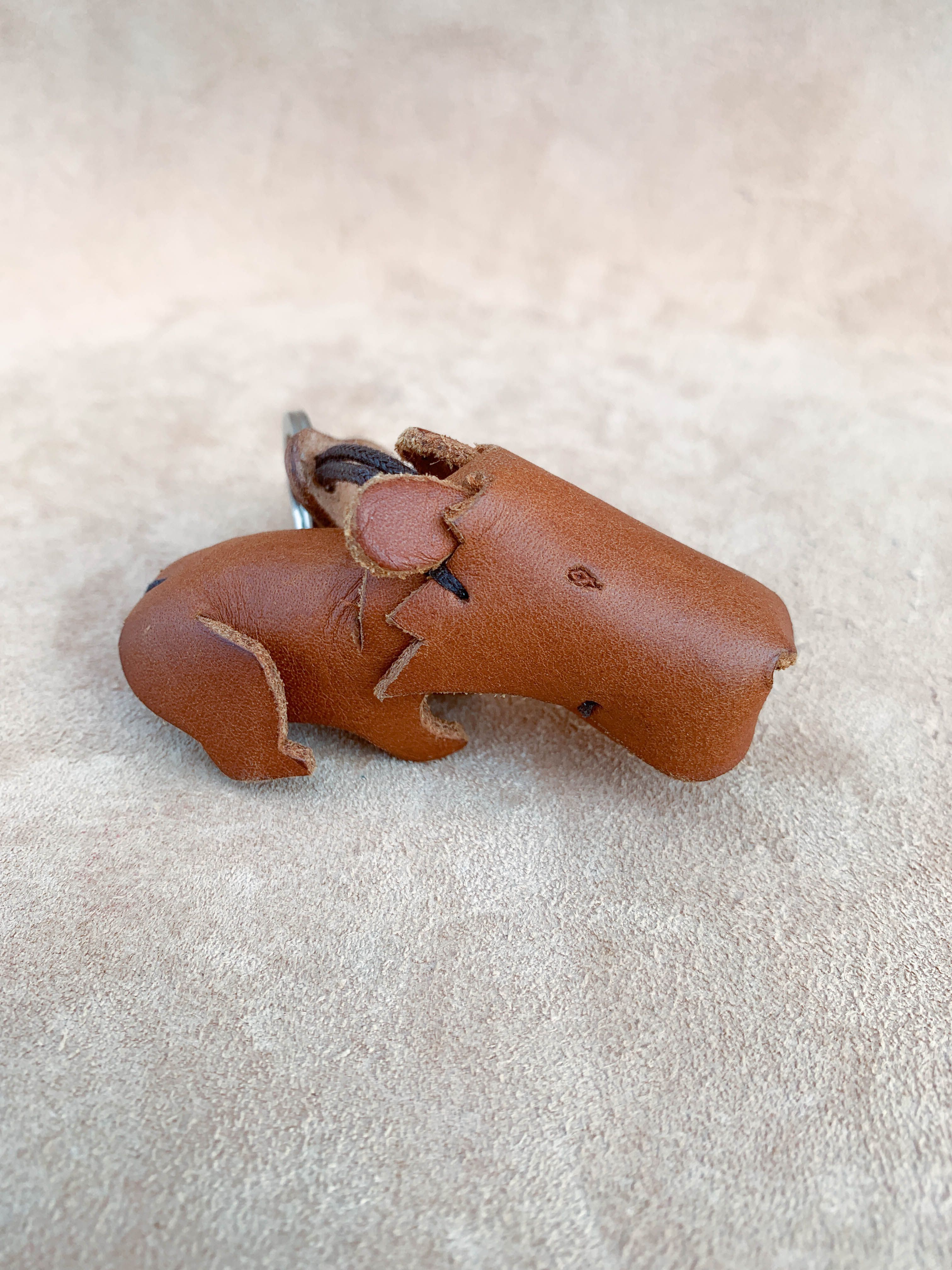 動物森林-水豚-真皮植鞣 皮革鑰匙圈 吊飾 動物造型