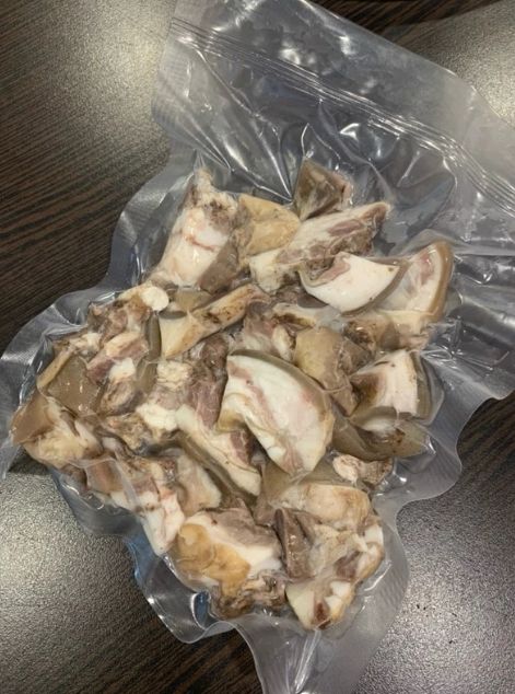 （阿忠羊肉店）熟三層帶皮羊肉-台灣溫體羊（半斤）