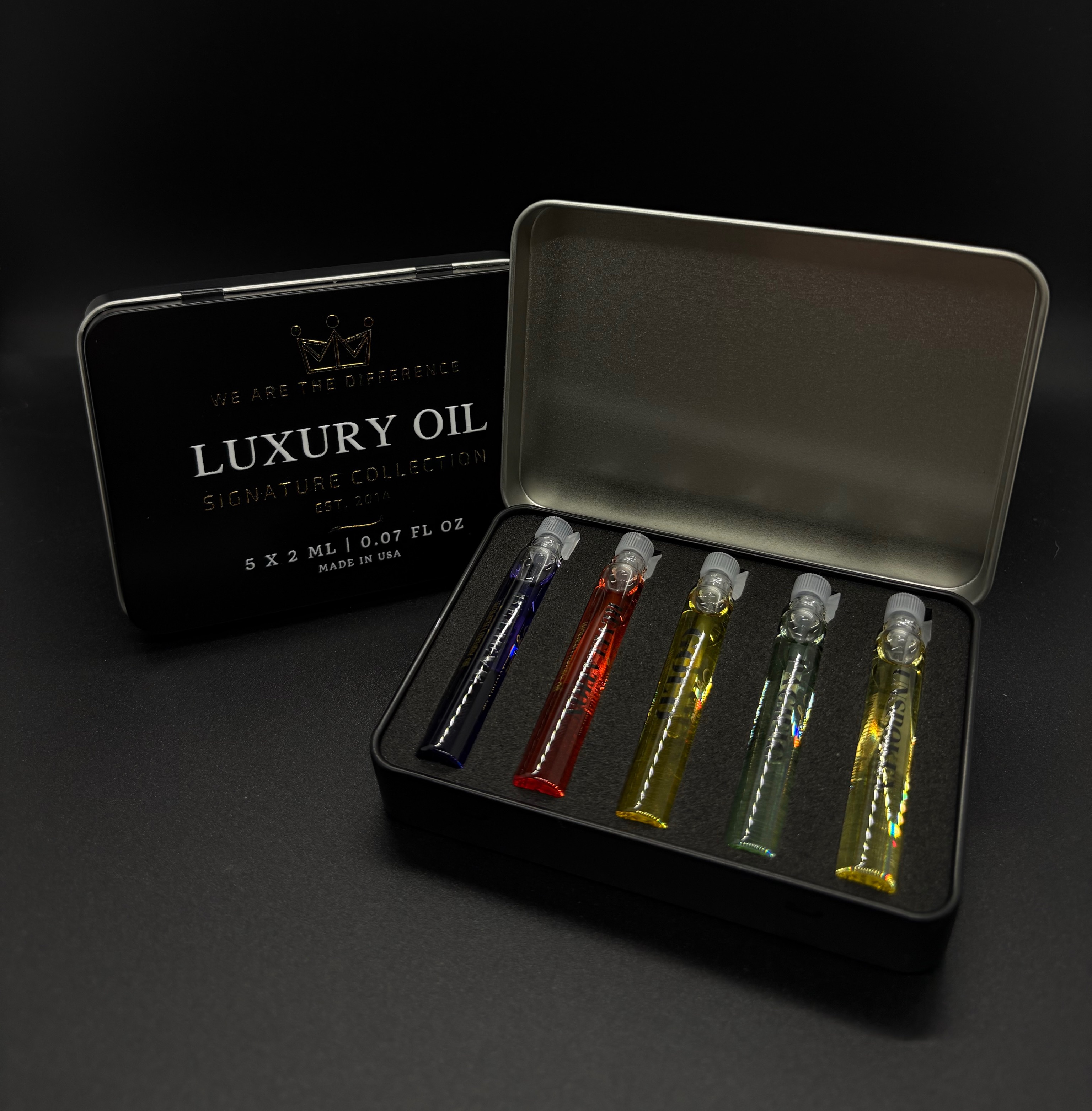 👑奢華香水精油經典手冊（鐵盒）[任兩盒免運!!]