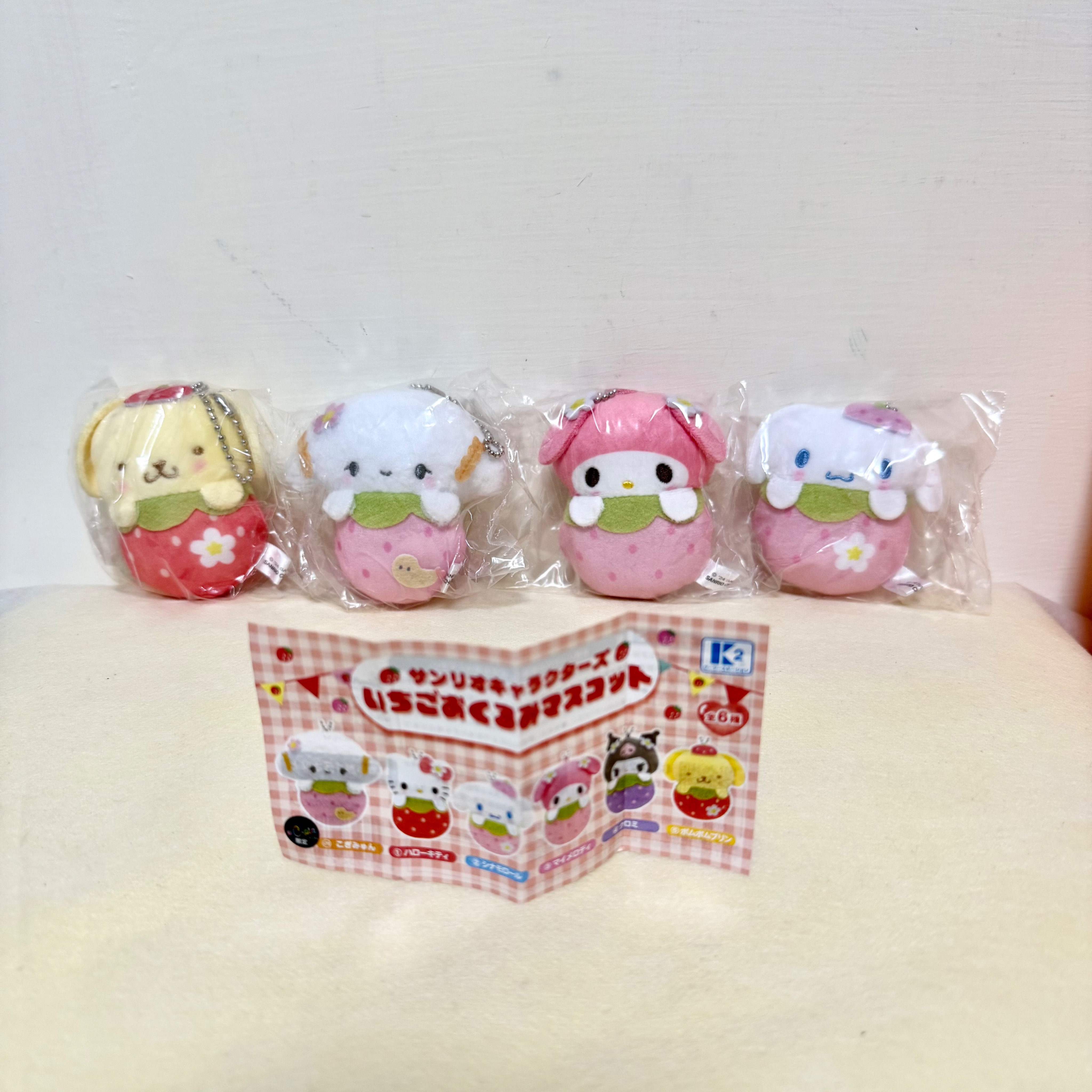 日本扭蛋 草莓玩偶吊飾