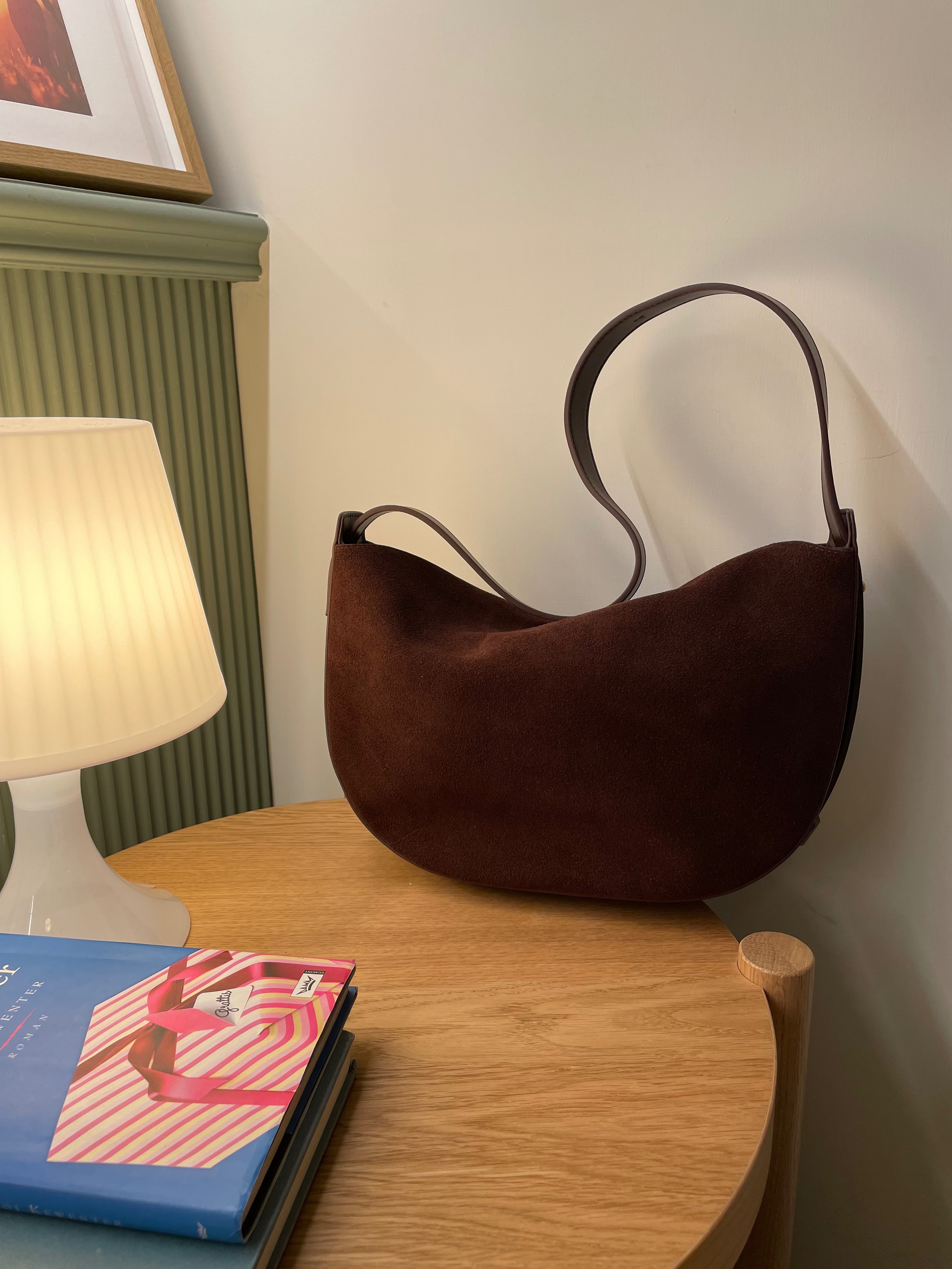 現貨｜ODIADO 韓國設計款 代購 HOSA  秋冬流行麂皮磁吸托特簡約包 2色 肩背包 斜背包 單肩包