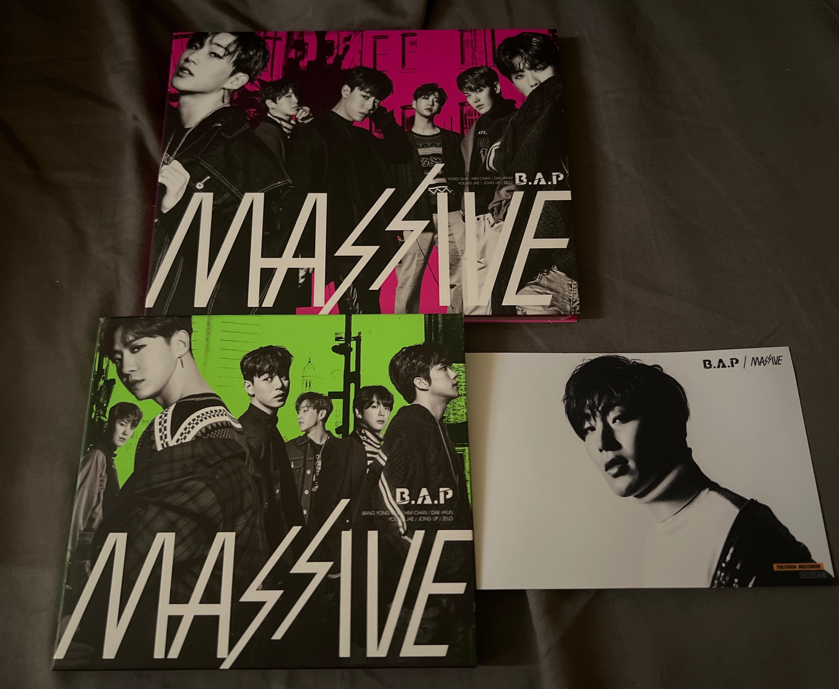 ［日專］B.A.P MASSIVE ＝2張（*鐘業附卡）