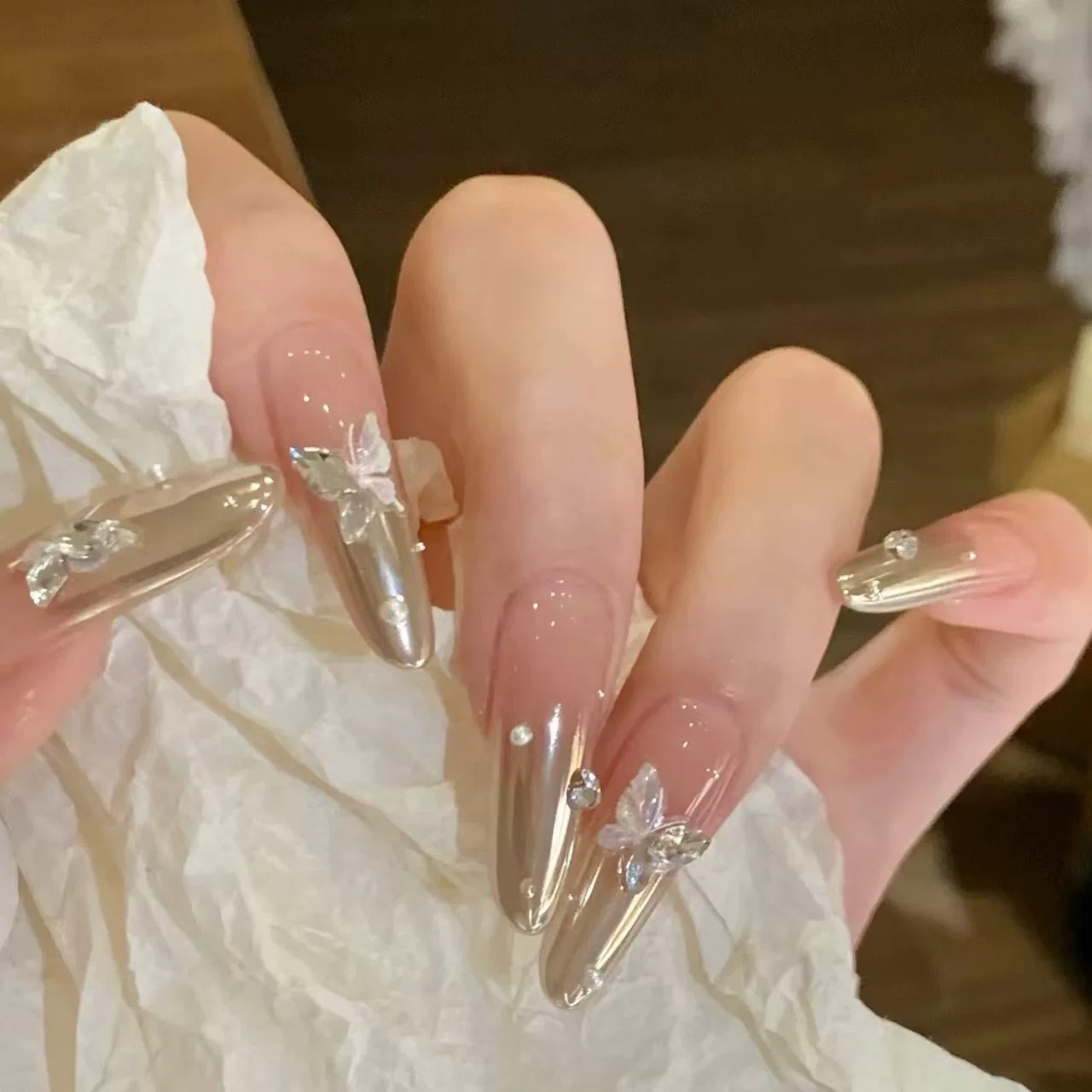 魔鏡彩蝶穿戴甲