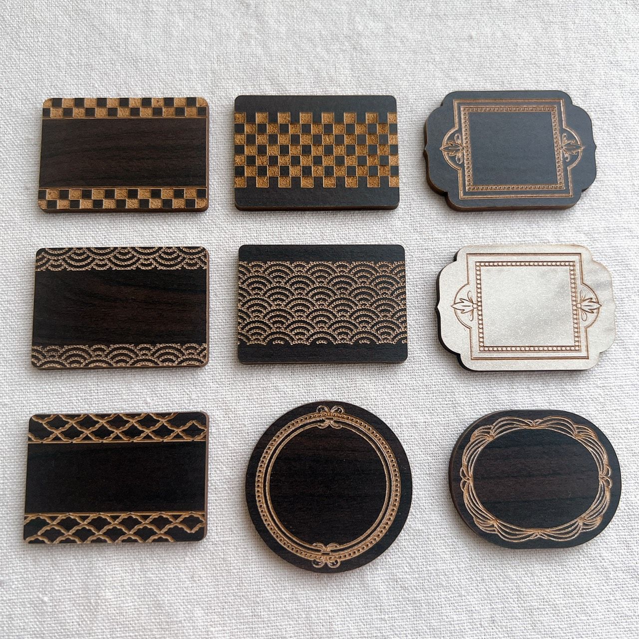 黑檀木紋雕刻盤