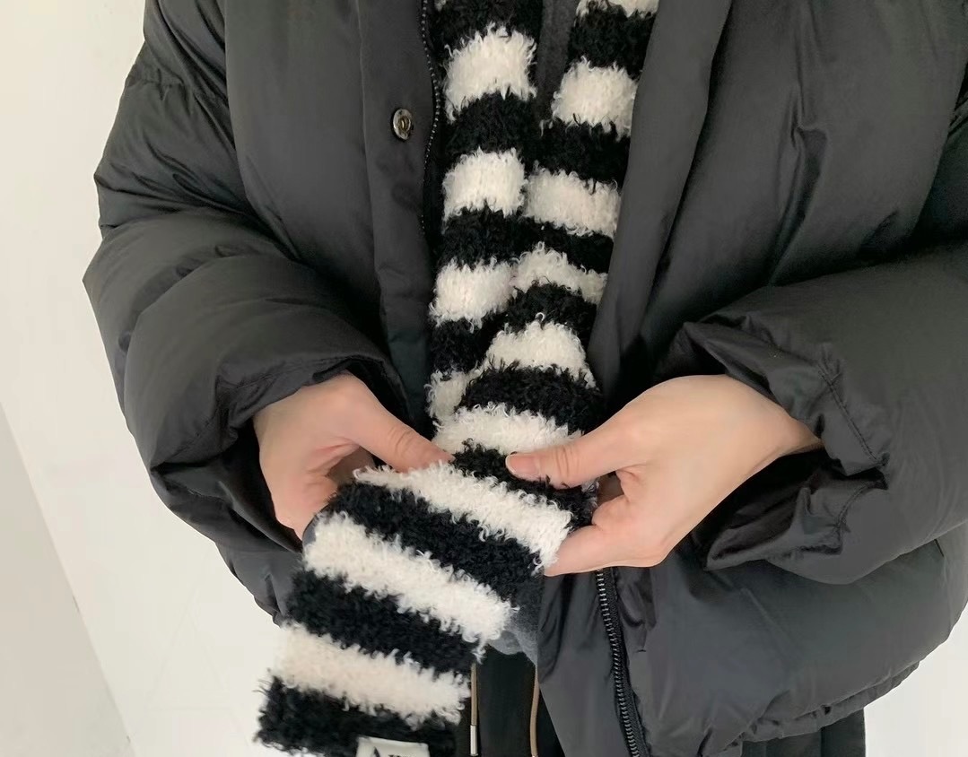 跳格子毛毛圍巾