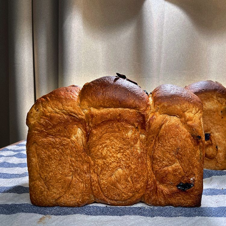 黑糖核桃葡萄乾吐司 Okinawa Brown Sugar Walnut ＆ Raisin Toast