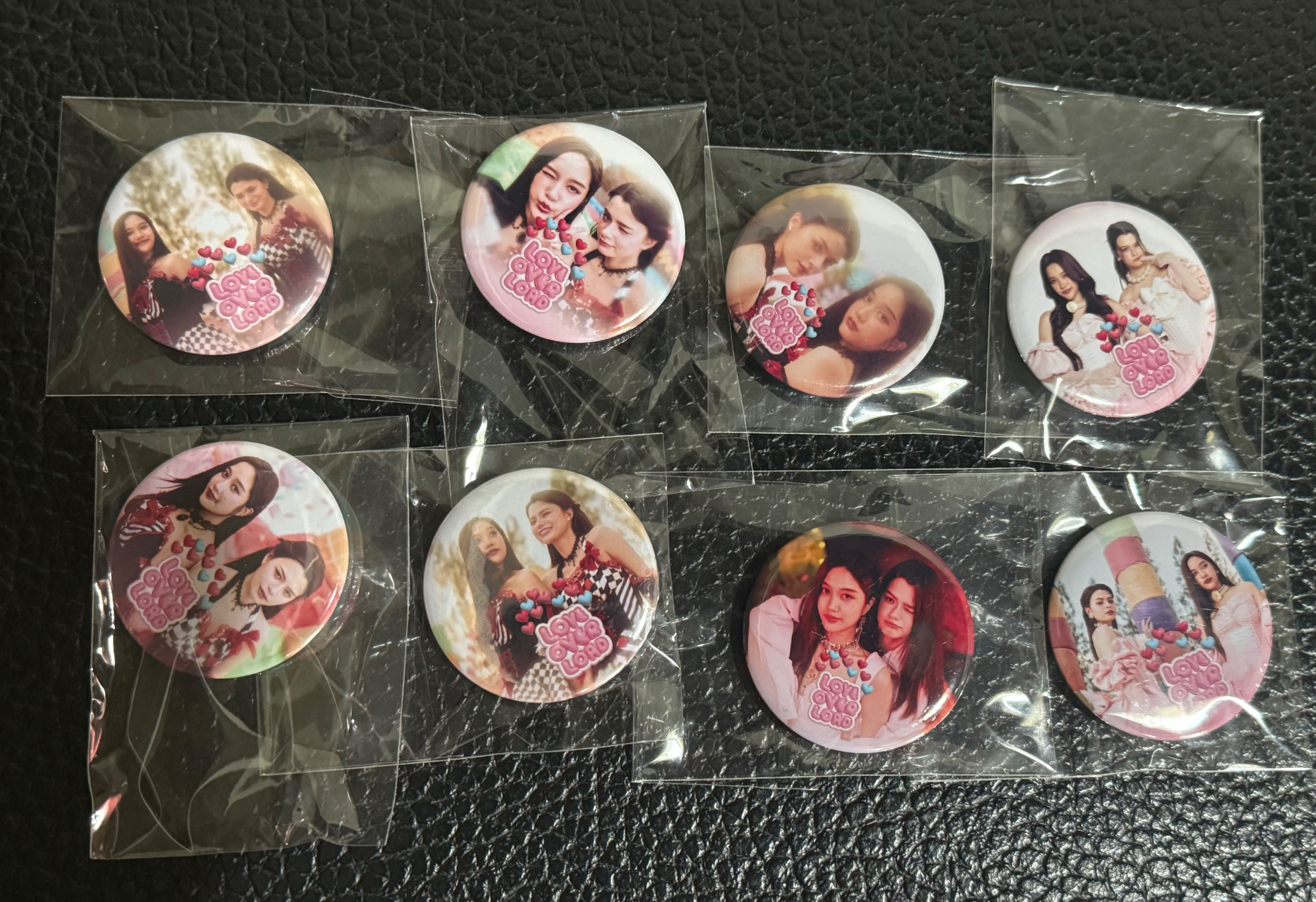 330 fan meeting 別針一組8個