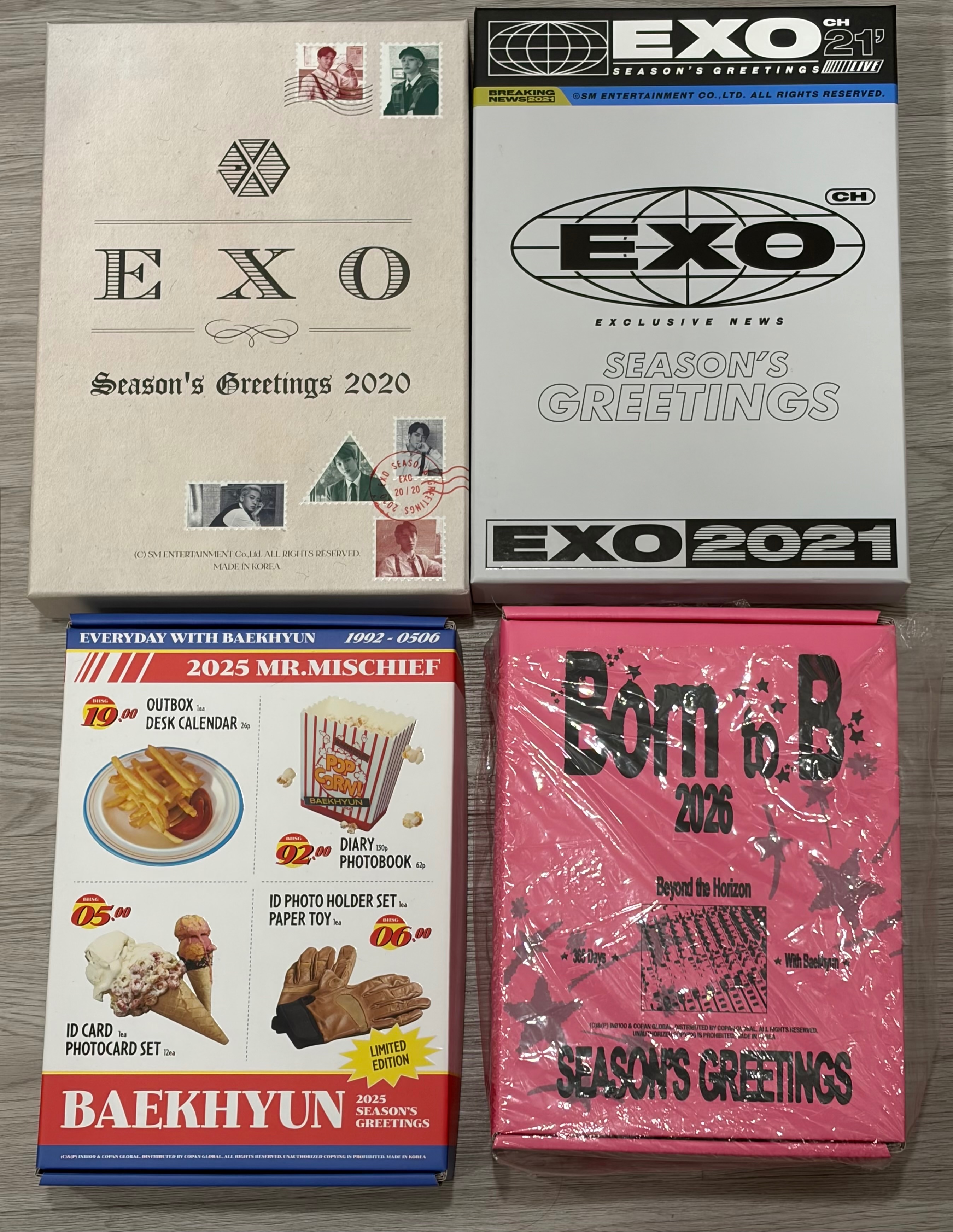 年曆基本配置有桌曆 日程本 貼紙 外盒