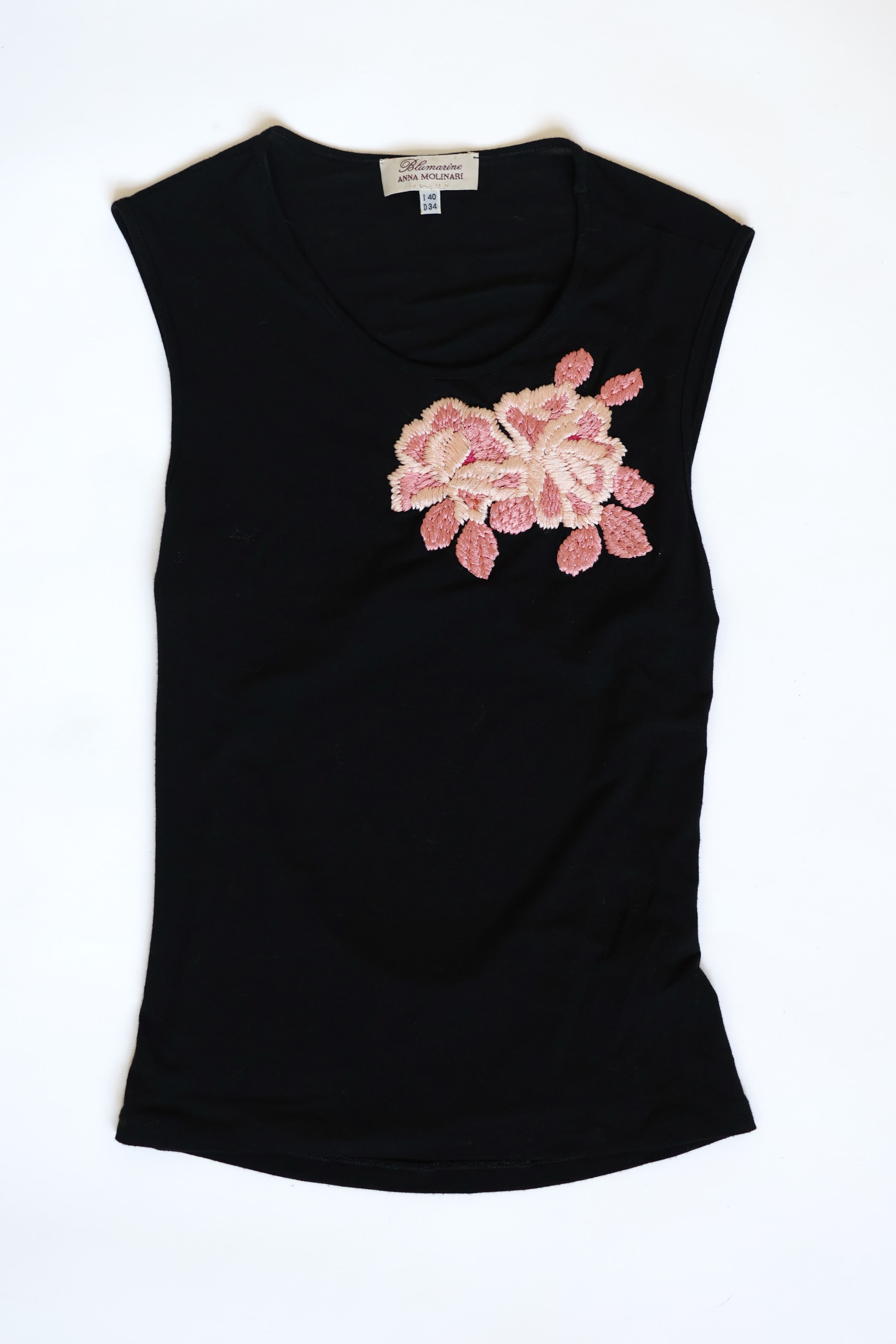 Anna Molinari 胸花黑色無袖上衣 Black Sleeveless Top