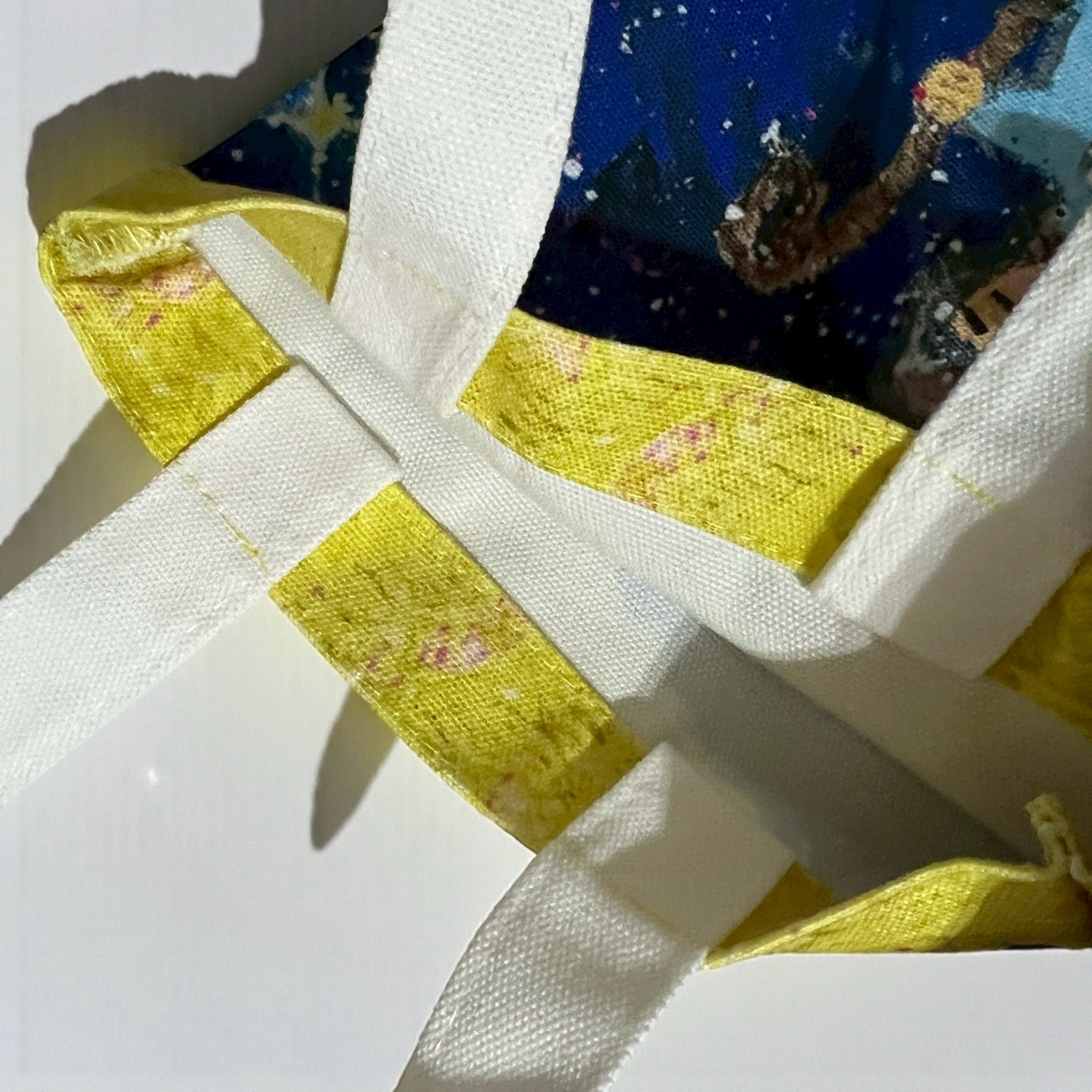 244公益計劃-拾遺畫話 X 曉祝禮聯名款環保飲料提袋-在你身邊系列