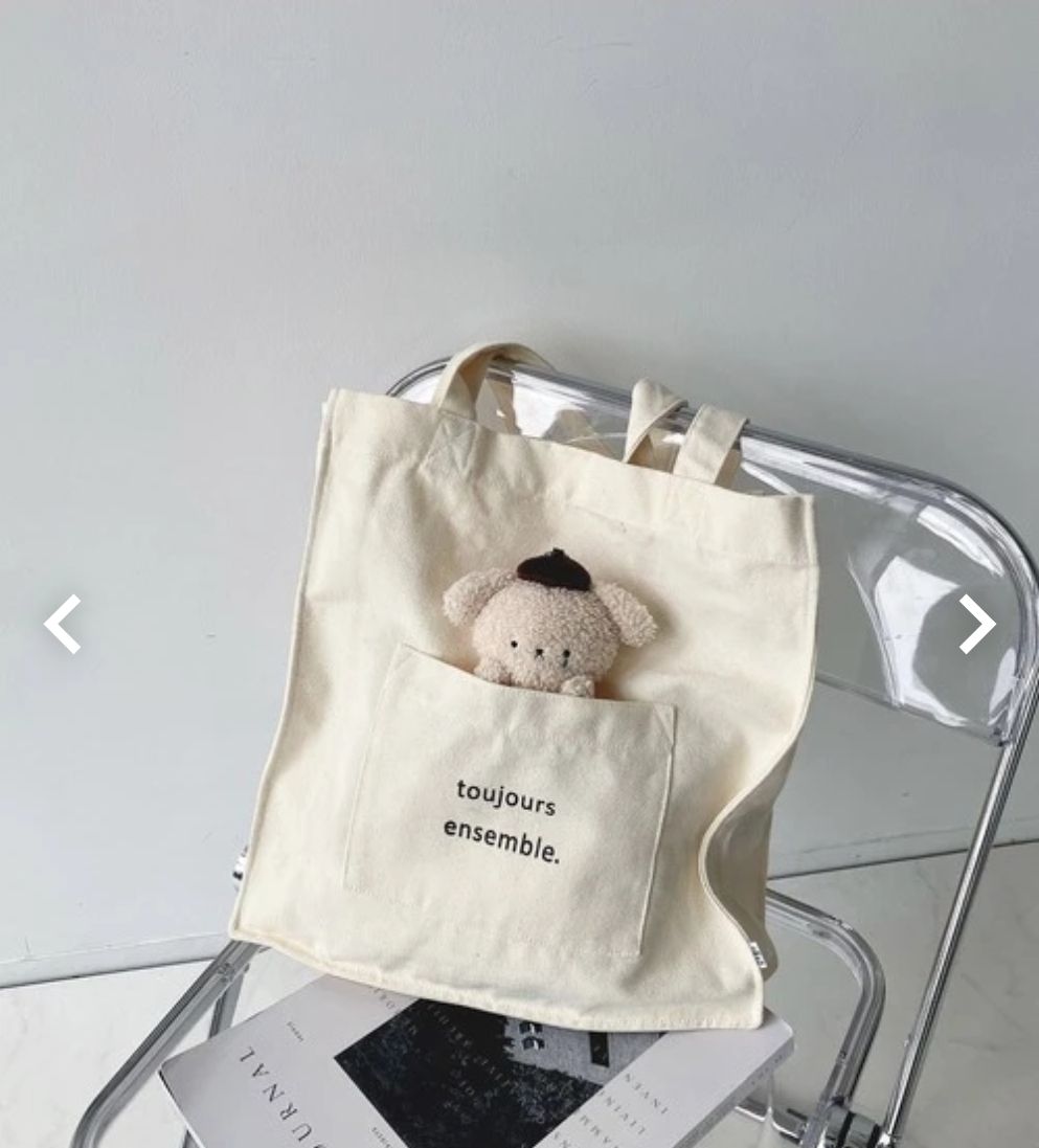 三麗鷗 x AS KNOW AS plus 淚眼汪汪聯名吊飾托特包（ 布丁狗）尺寸看內容