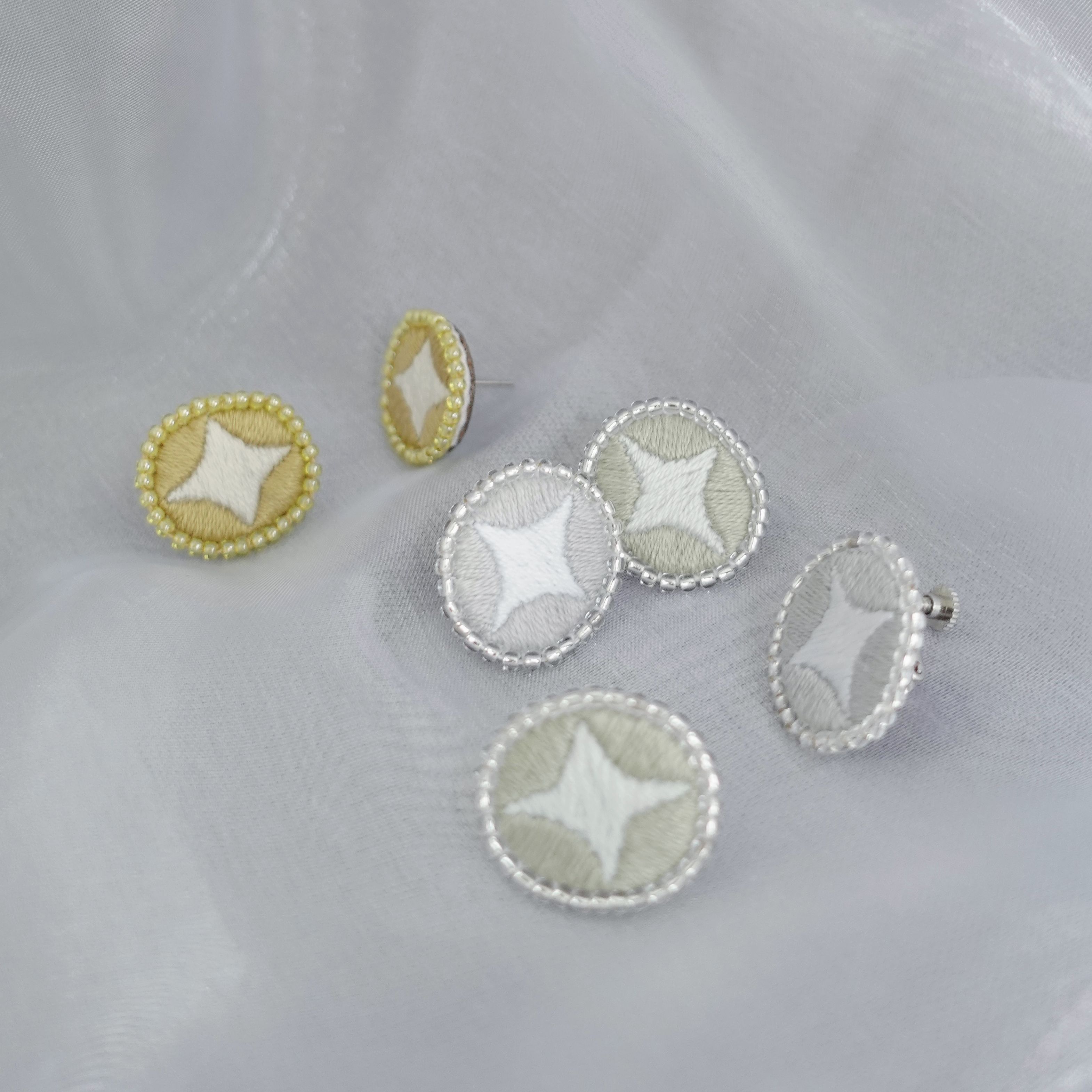 熠熠・手工刺繡耳環
