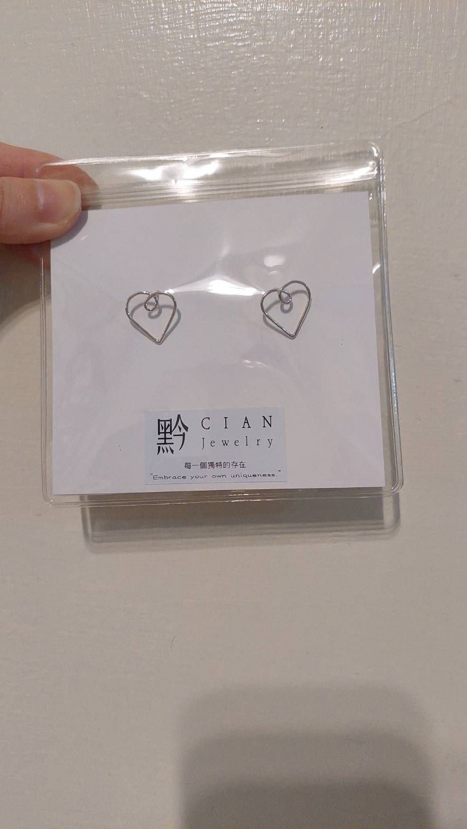 線條愛心耳環