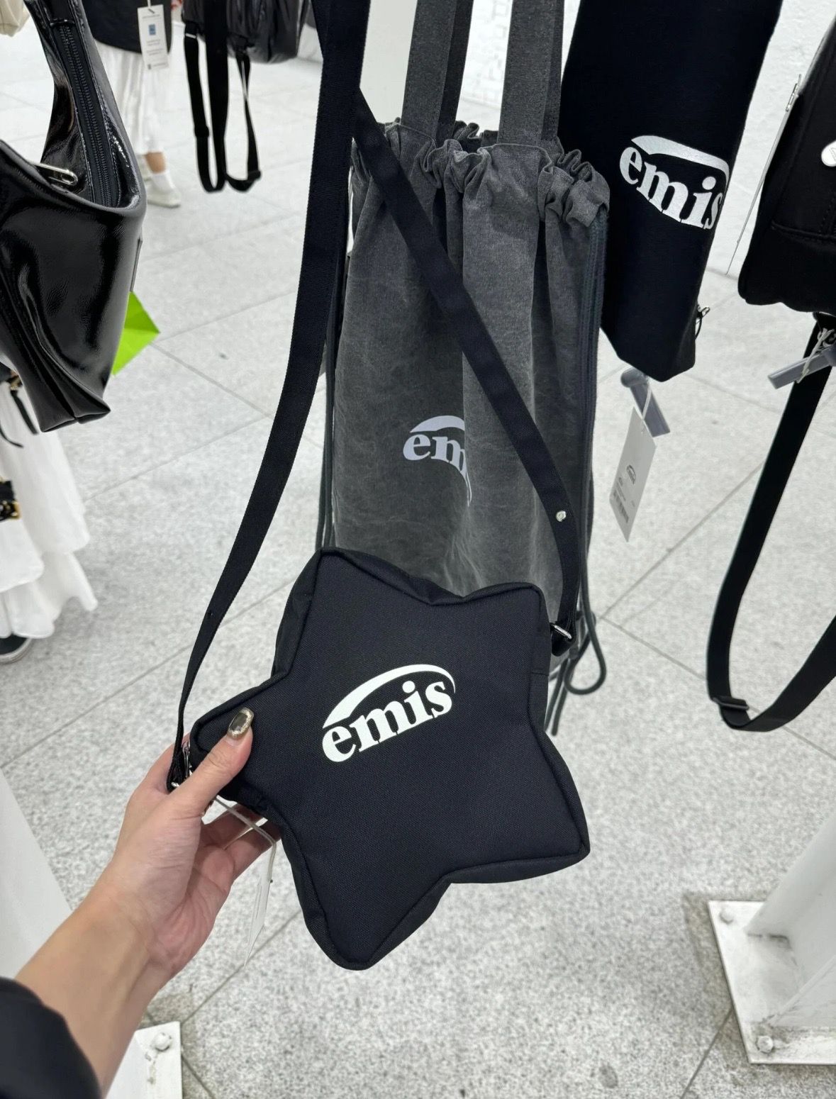 （現貨）🉐折扣款 🇰🇷emis 星星造型包 三種背法