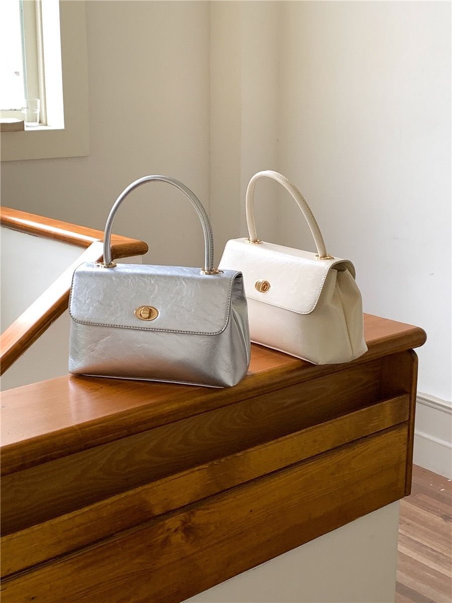 簡約翻蓋式小方包（預購）