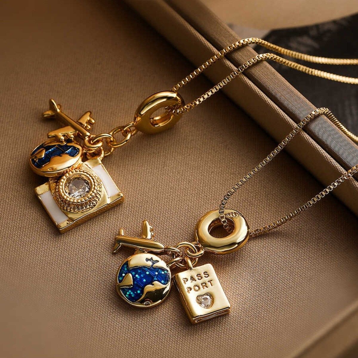 鈦鋼材質 世界項鍊（預購）