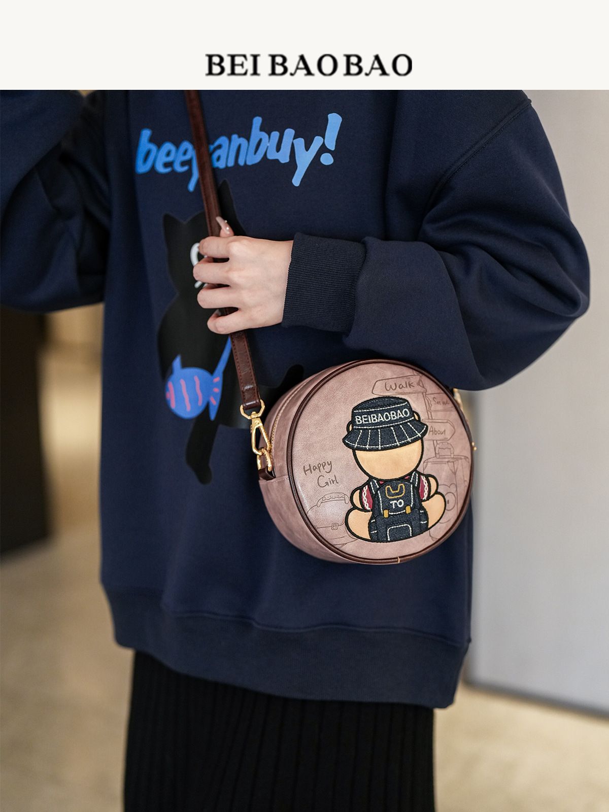 北包刺繡造型小圓包（預購）