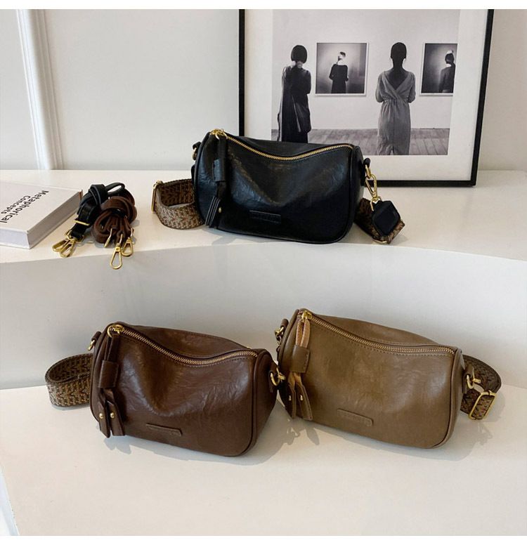 復古單肩枕頭包（預購）