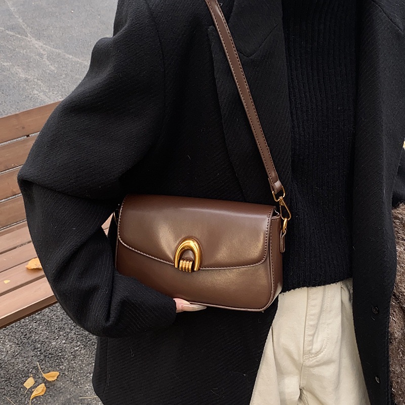 軟面復古簡約小方包（預購）