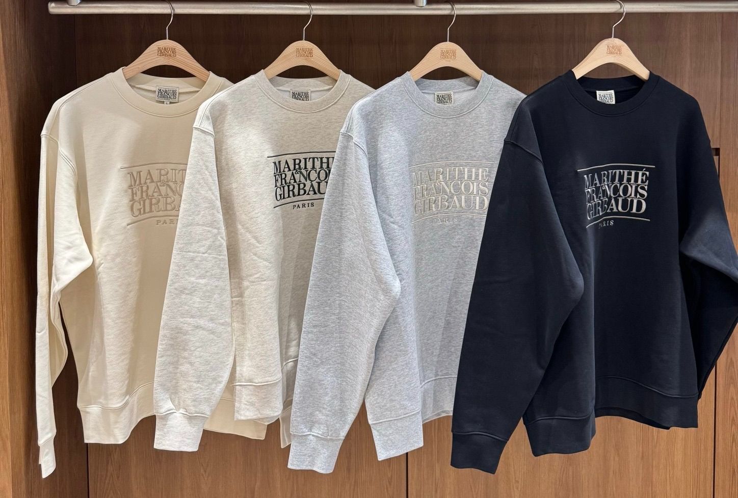 （預購）Marithe 經典刺繡logo EMBROIDERY大學T  4COLOR