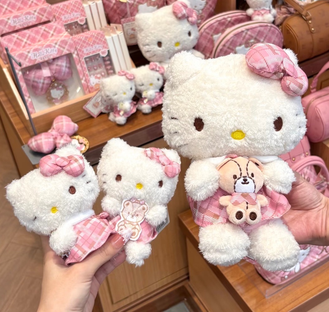 名創優品復古格紋Kitty系列♡