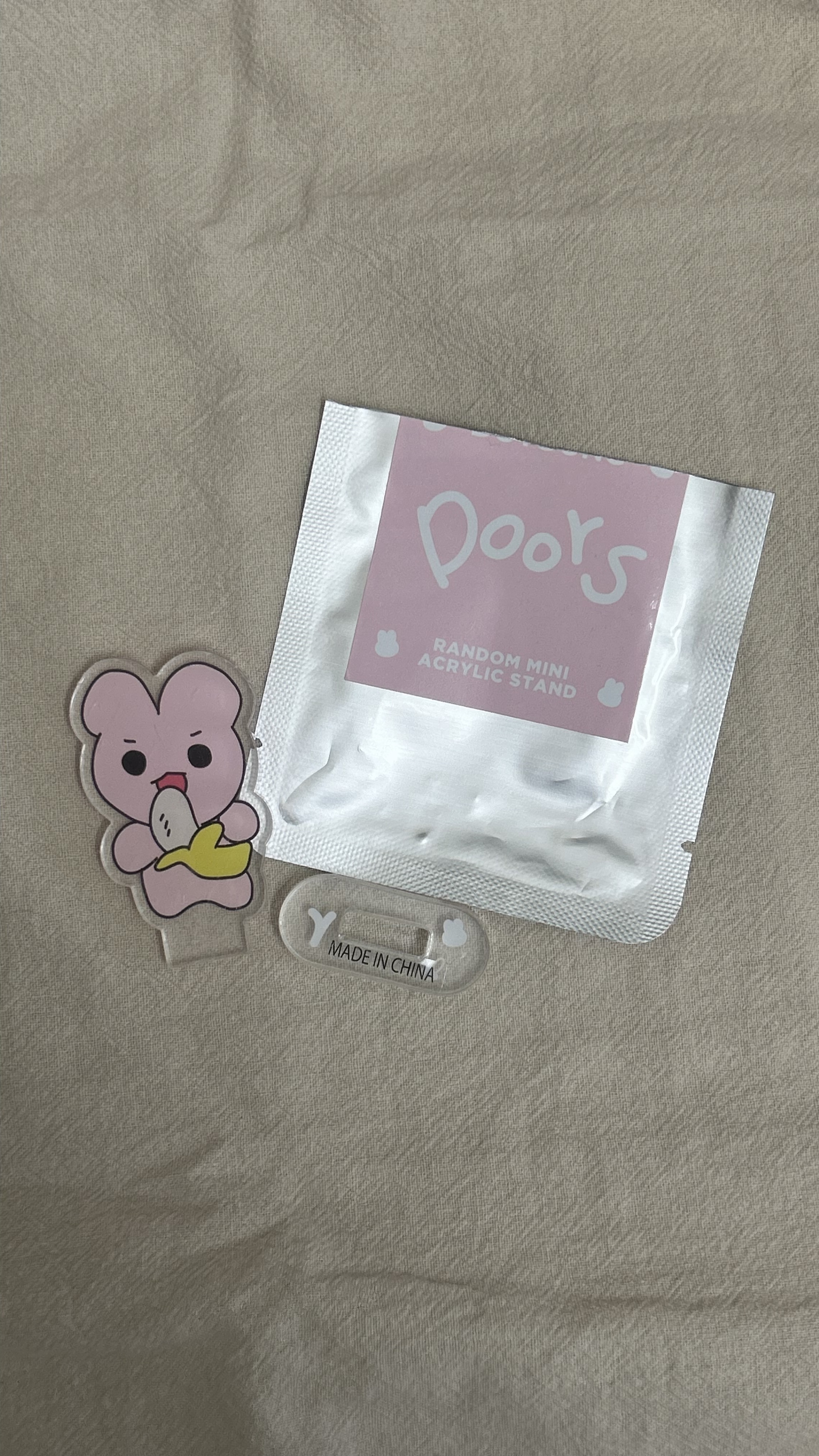 金道英首爾場立牌（香蕉兔兔）