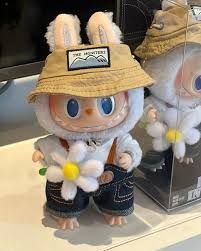 官方正品，Labubu春天野在家，小春吊飾，必收集