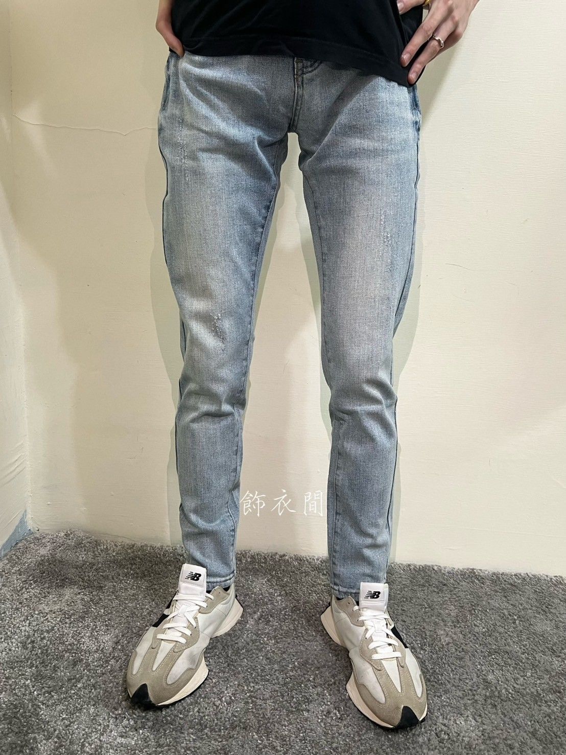 淺藍無破修身素面牛仔褲👖SC006