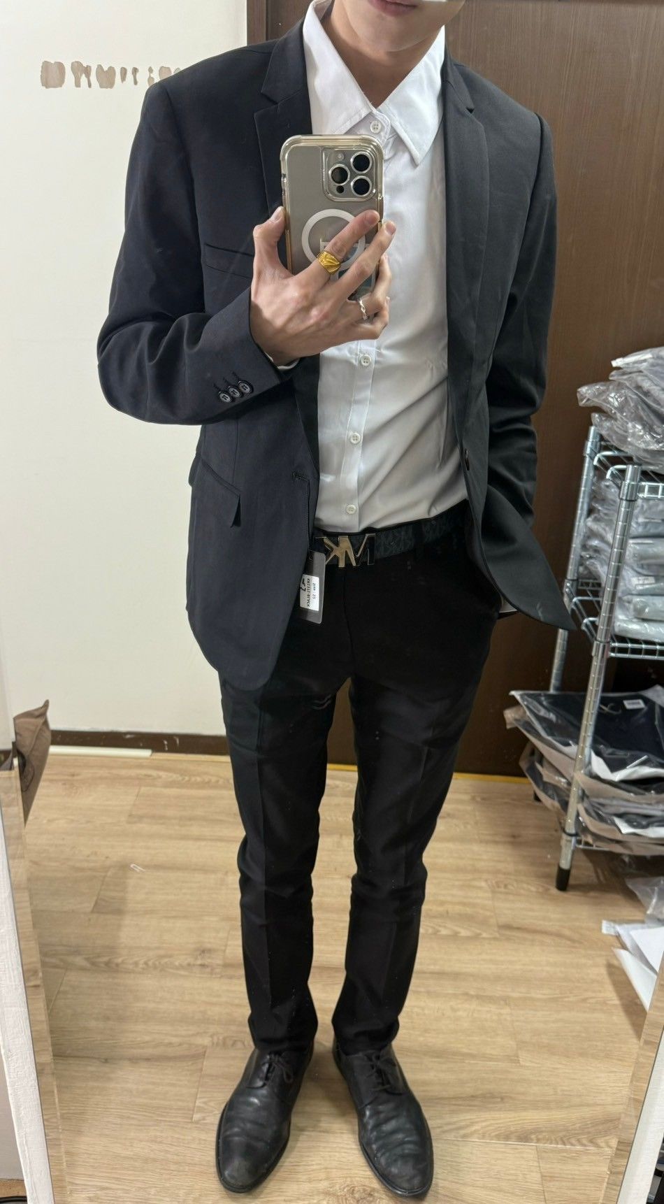 材質好穿起來又帥氣的西裝😎