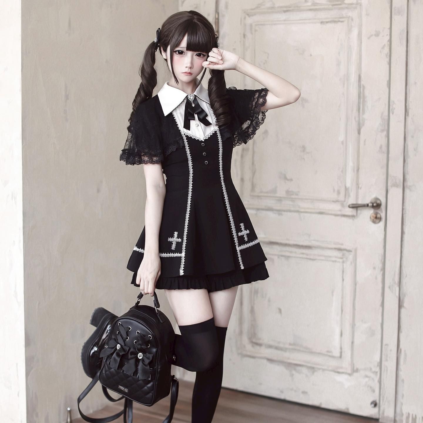 【代購預購】lolita黑色十字 臨時上架