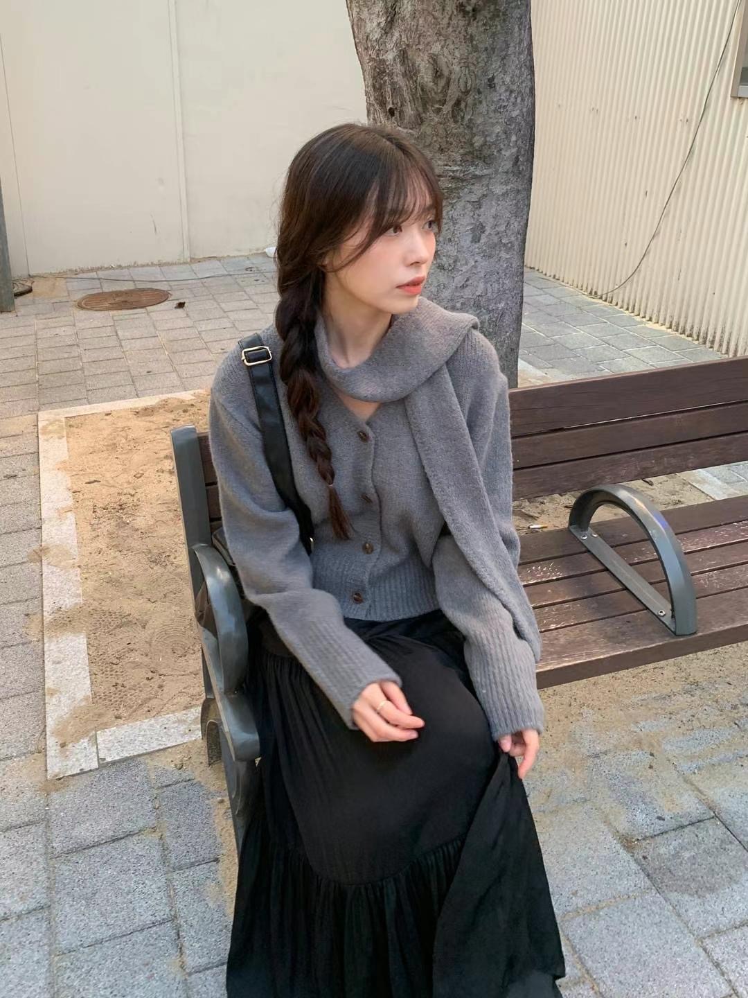 現貨+預購ෆ🏷ʏᴜɴᴀ’s ·正韓代購🇰🇷掛脖V領排扣針織長袖上衣set 4colors