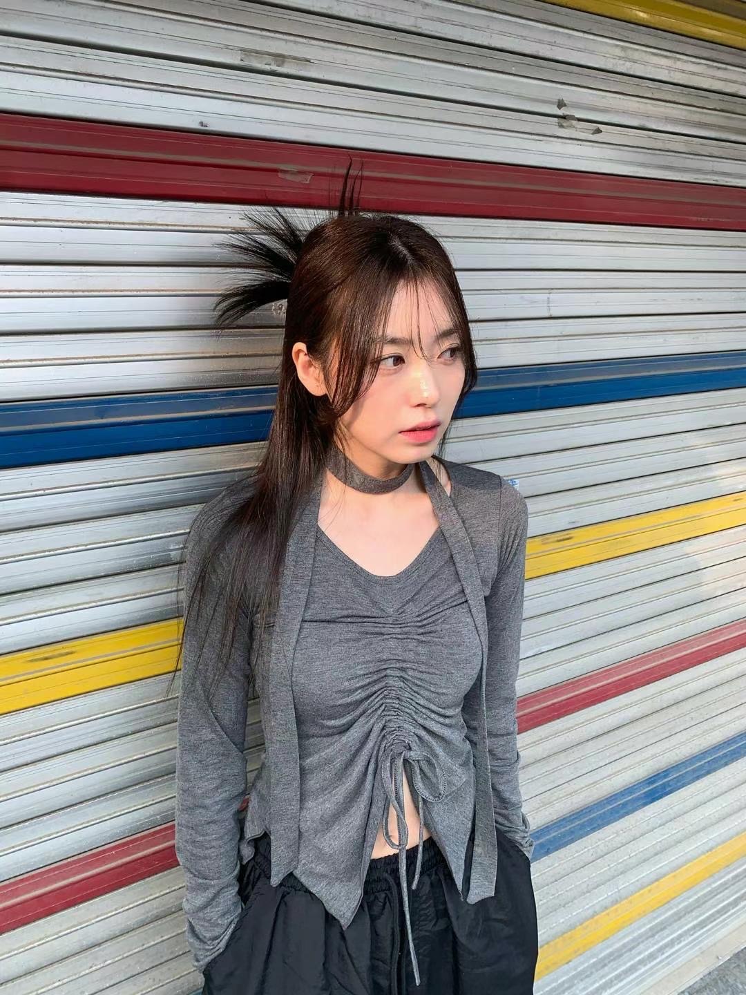 現貨+預購ෆ🏷ʏᴜɴᴀ’s ·正韓代購🇰🇷氛圍感抽繩皺摺掛脖長袖上衣set  4colors