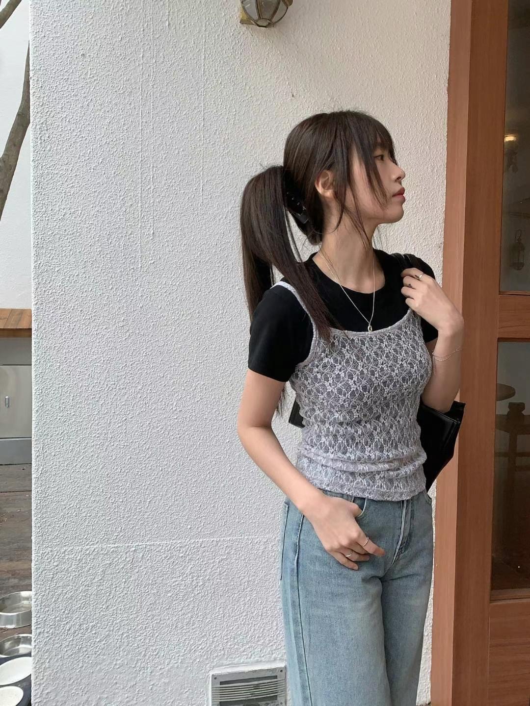 ￼ ￼🏷ʏᴜɴᴀ’s ·正韓代購🇰🇷微光織語🌙疊穿簍空蕾絲吊帶背心