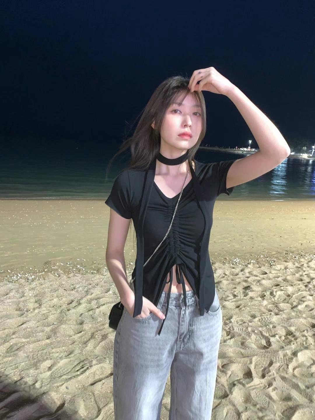 ￼🏷ʏᴜɴᴀ’s ·正韓代購🇰🇷微甜🫧抓皺綁帶掛脖短袖上衣set