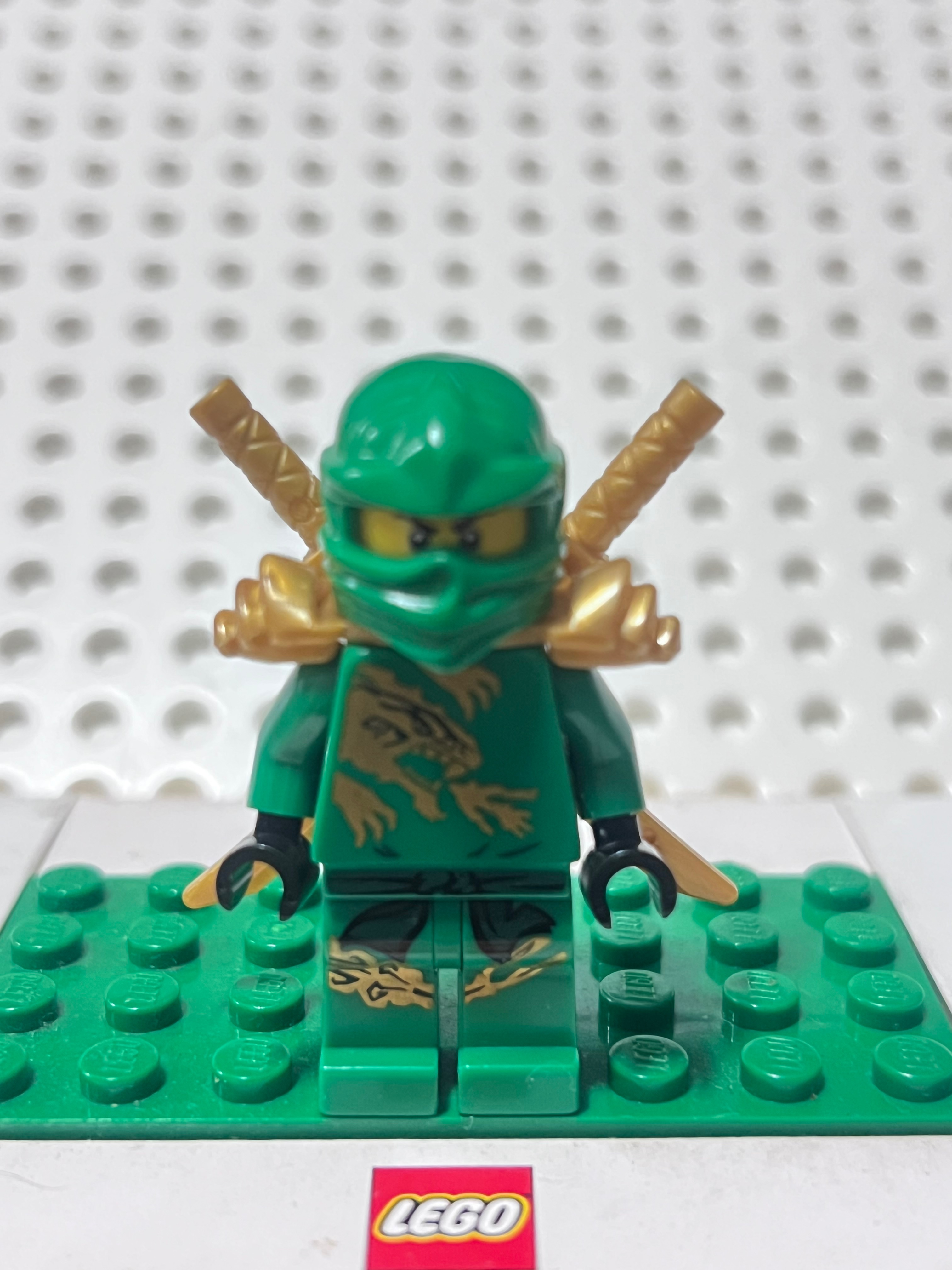 LEGO 稀有綠金龍人偶