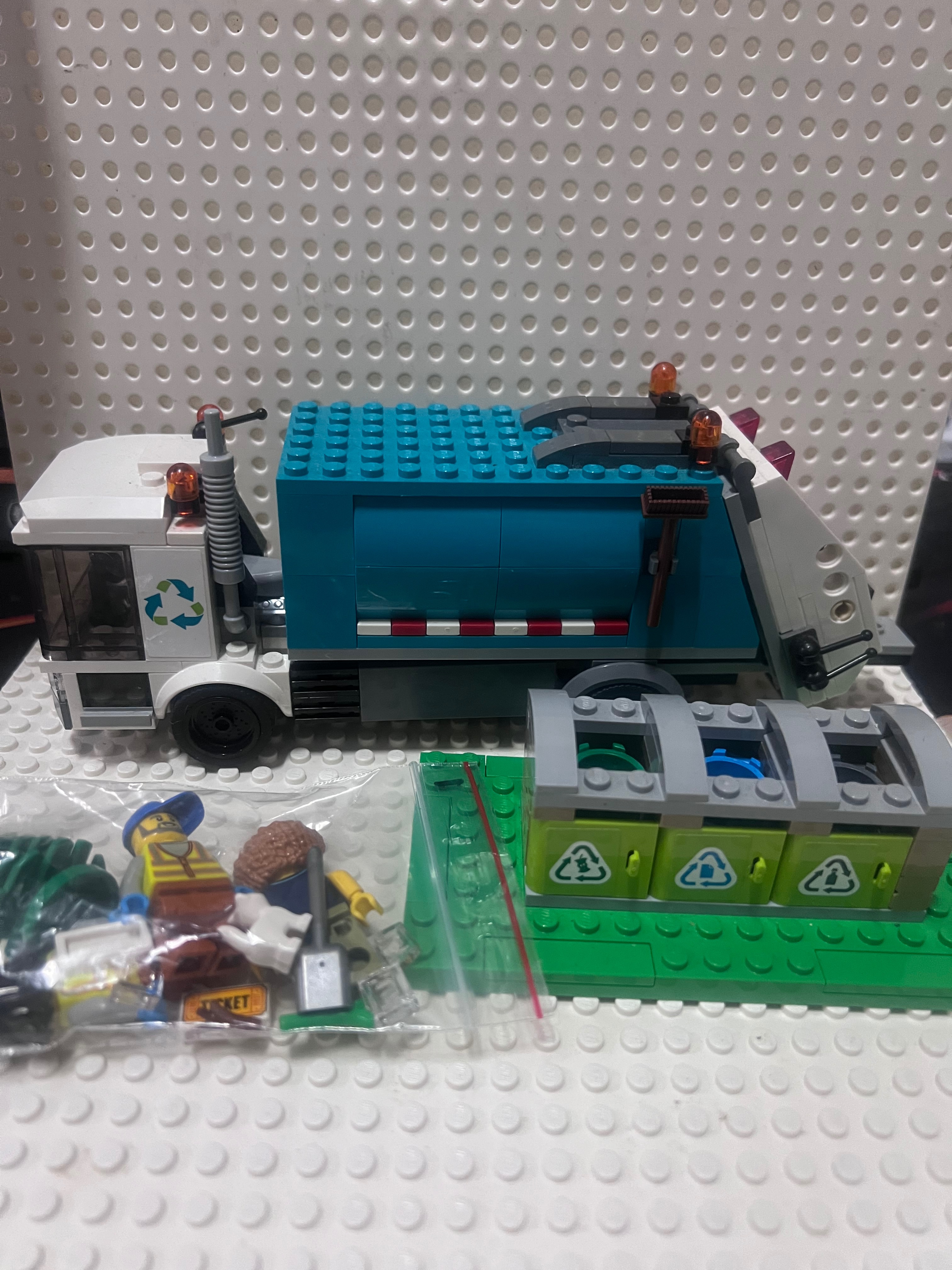LEGO 新版垃圾車