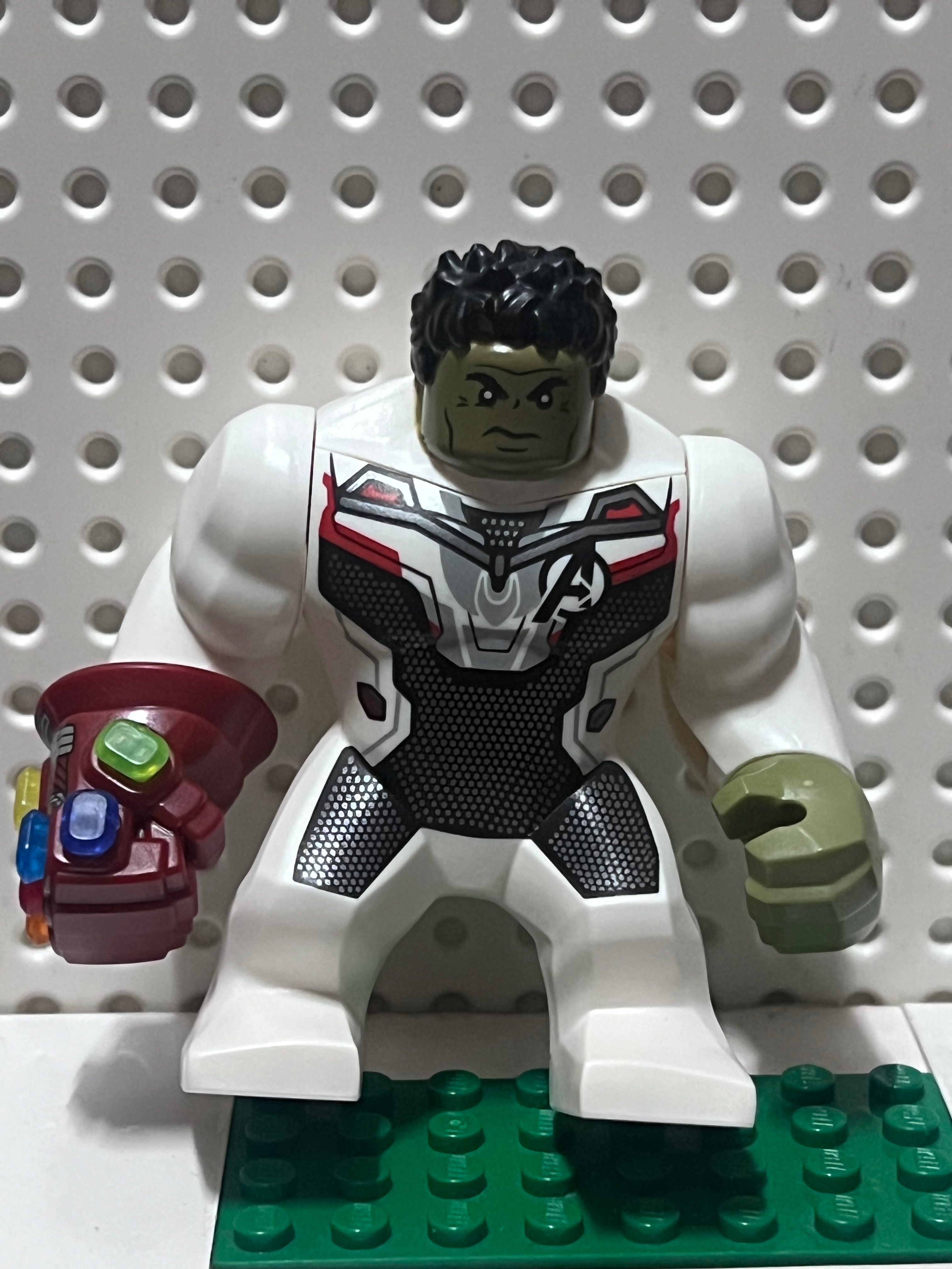 LEGO 浩克人偶