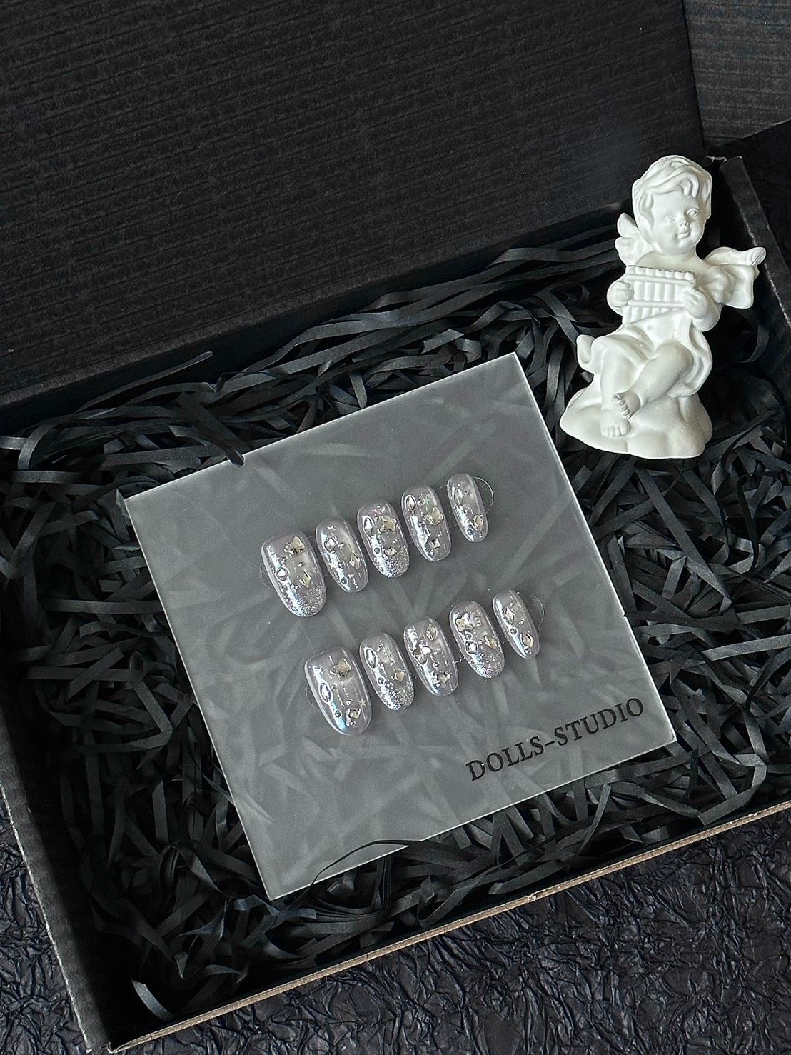 DOLLS嚴選《銀月殘光》