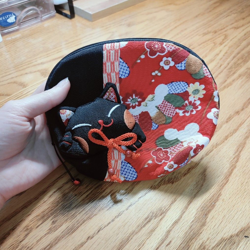 衣服飾品