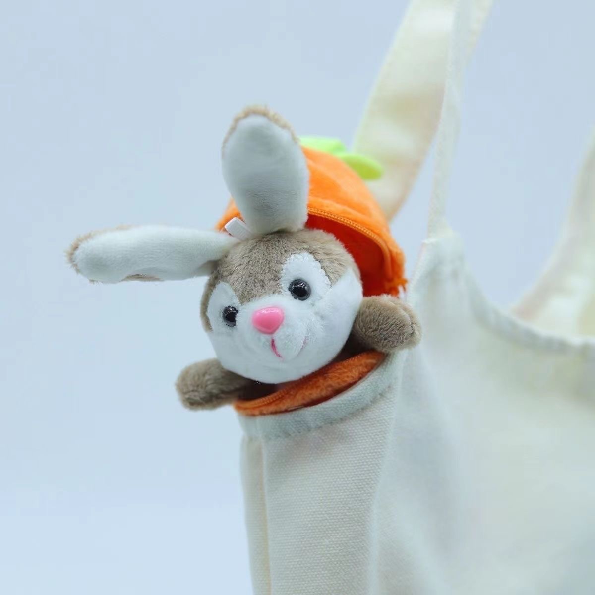 偷吃蘿蔔小兔子🐰