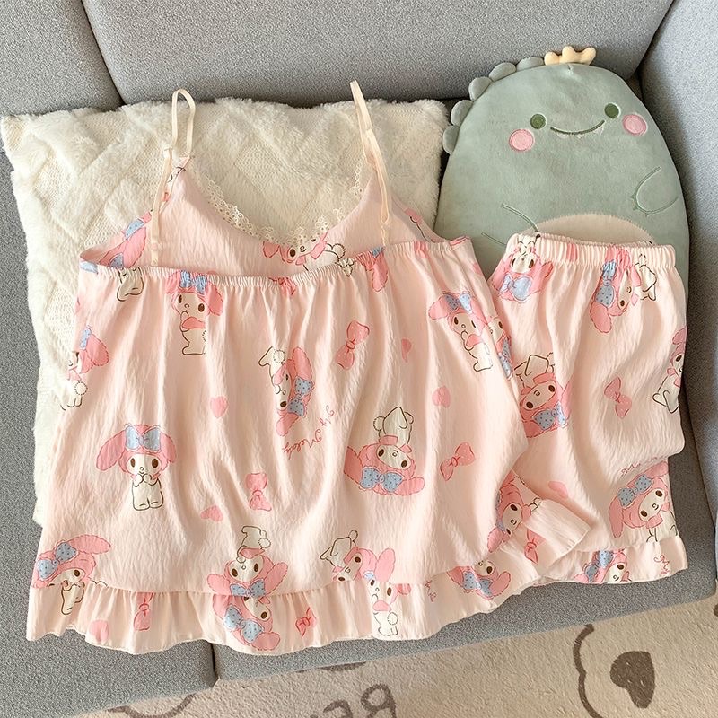 少女居家吊帶睡衣