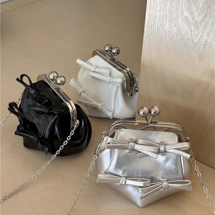 設計感蝴蝶結小包