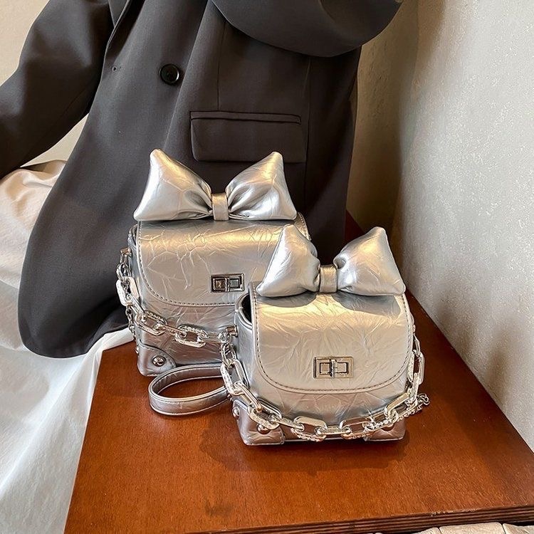 在逃公主迷你小包