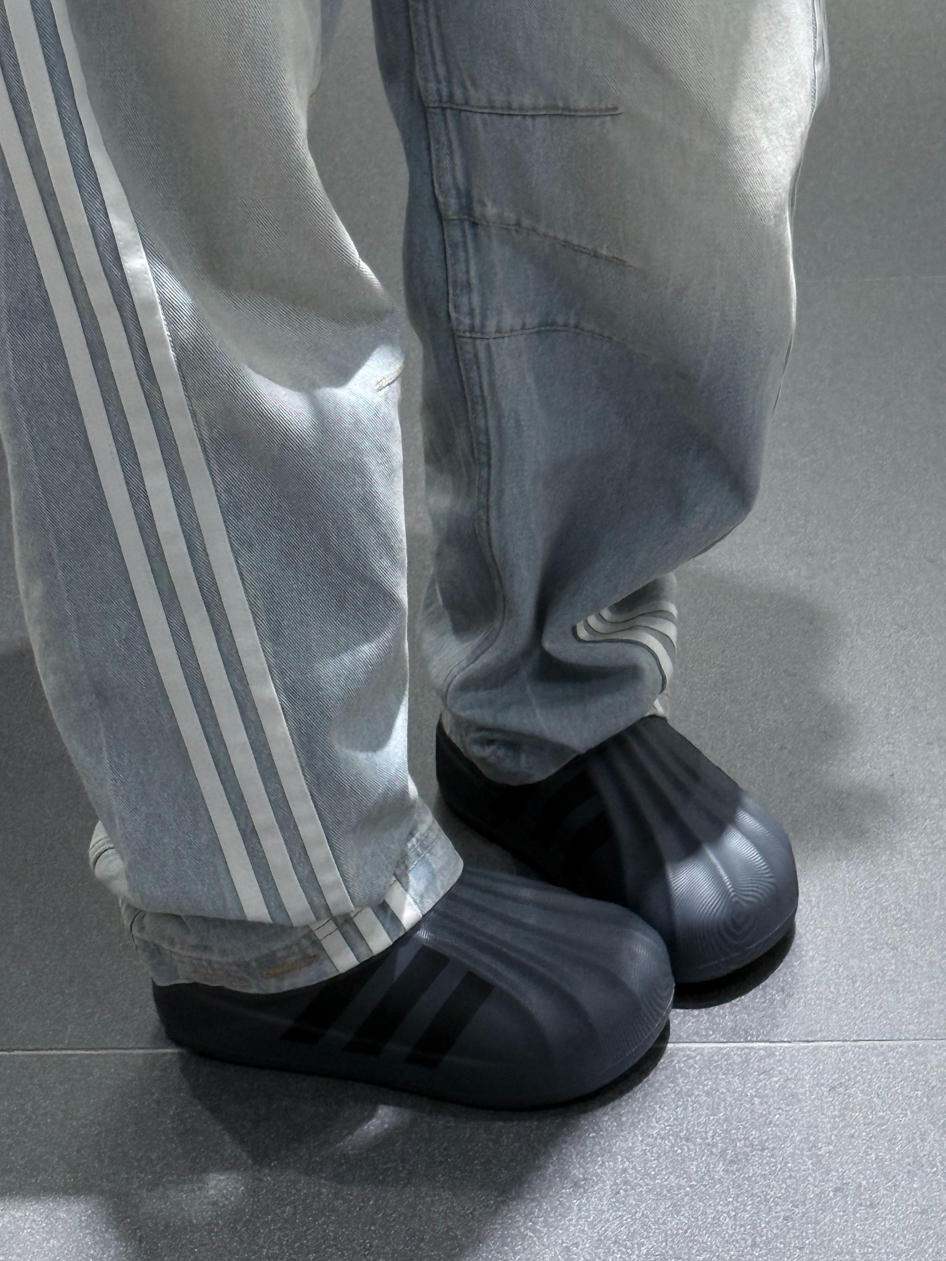 ＜預購＞愛迪達 炭灰貝殼鞋