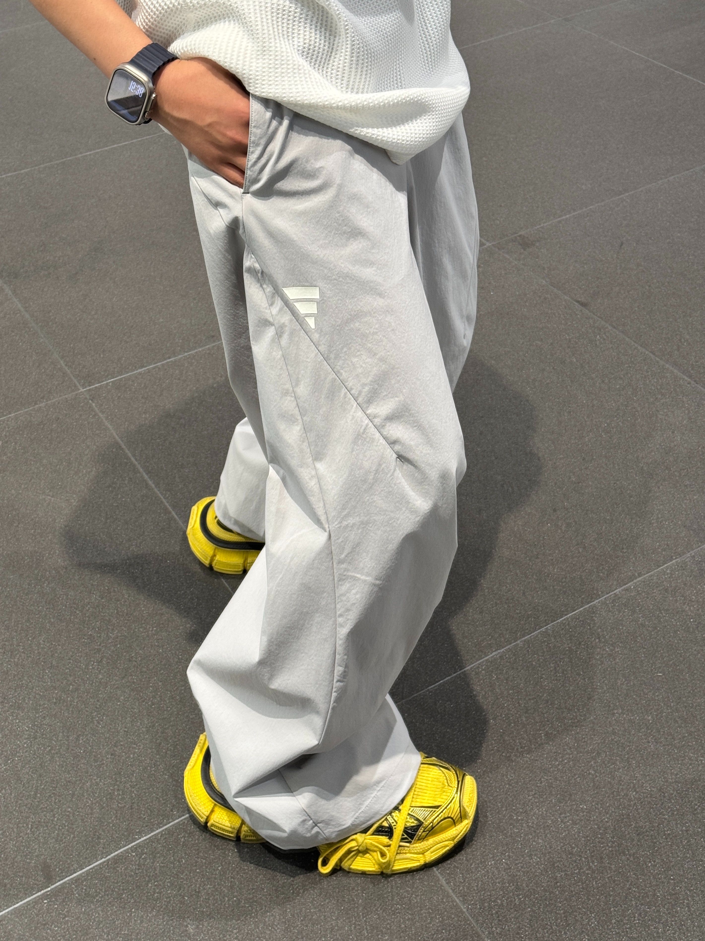＜預購＞ A DIDAS FOS系列 傘兵褲淺灰色 男款 KB4618