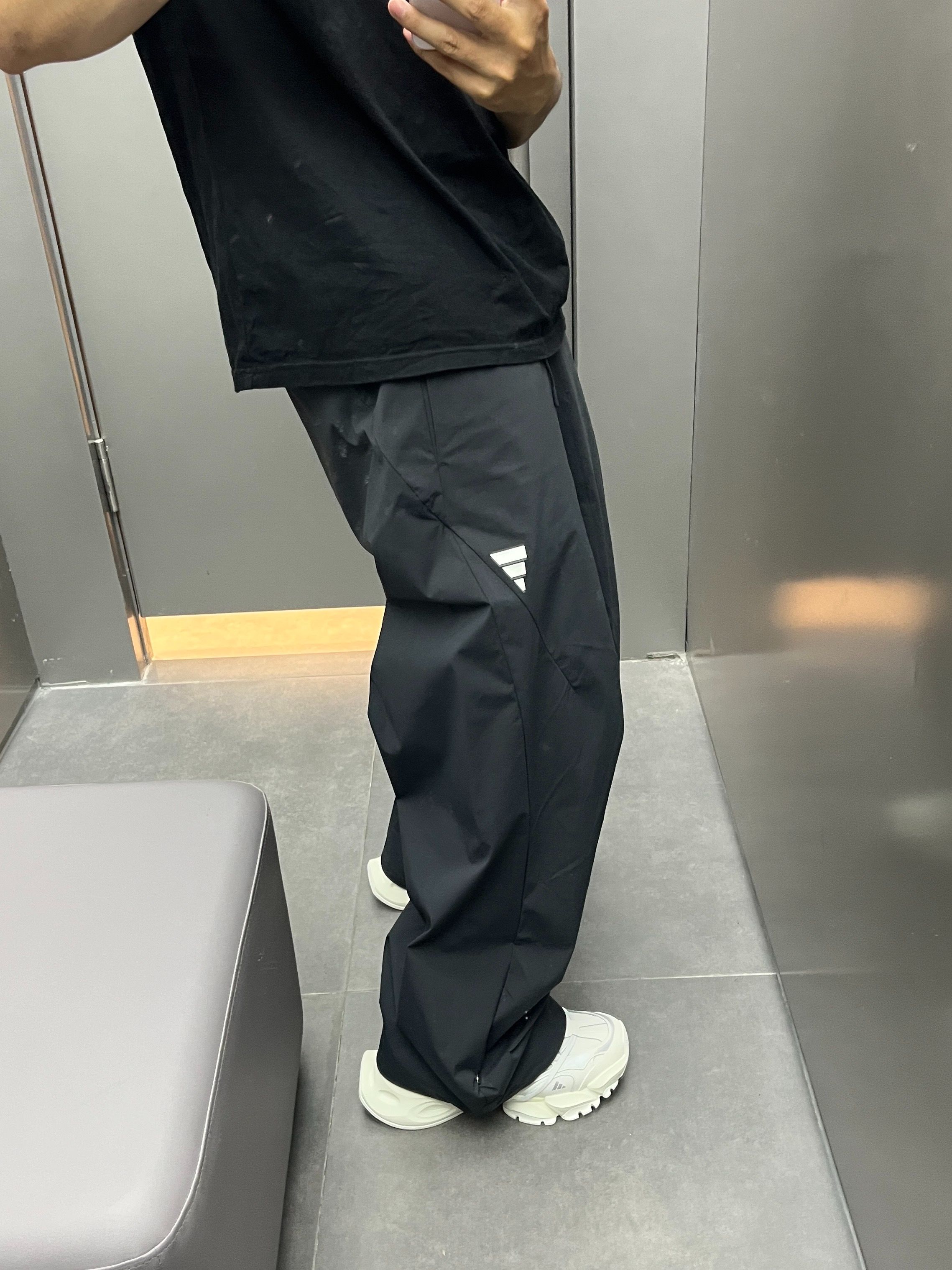 ＜預購＞ A DIDAS FOS系列 傘兵褲黑色 男款 KB4617
