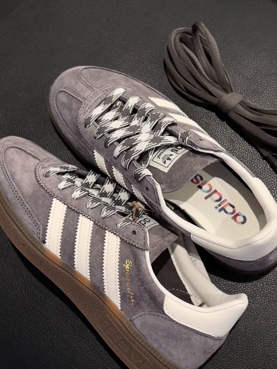 ＜預購＞ADIDAS H A NDBALL SPE ZIAL煙灰紫 KJ6303