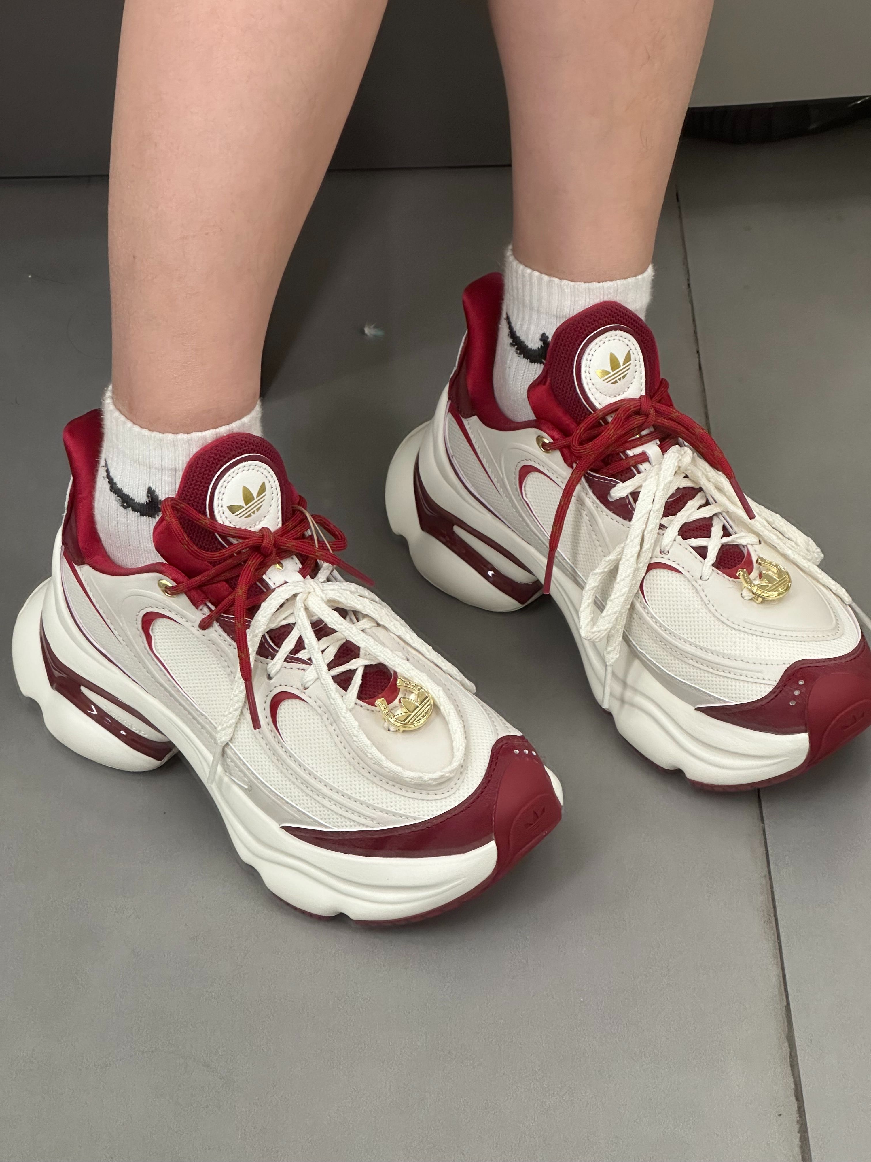 ＜預購＞愛迪達 老爹鞋紅色 KI2801